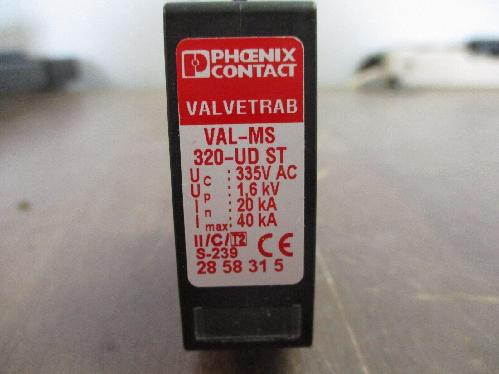 Phoenix Contact Valvetrab Surge Protection Plug VAL-MS 320-UD ST UC: 335VAC Used