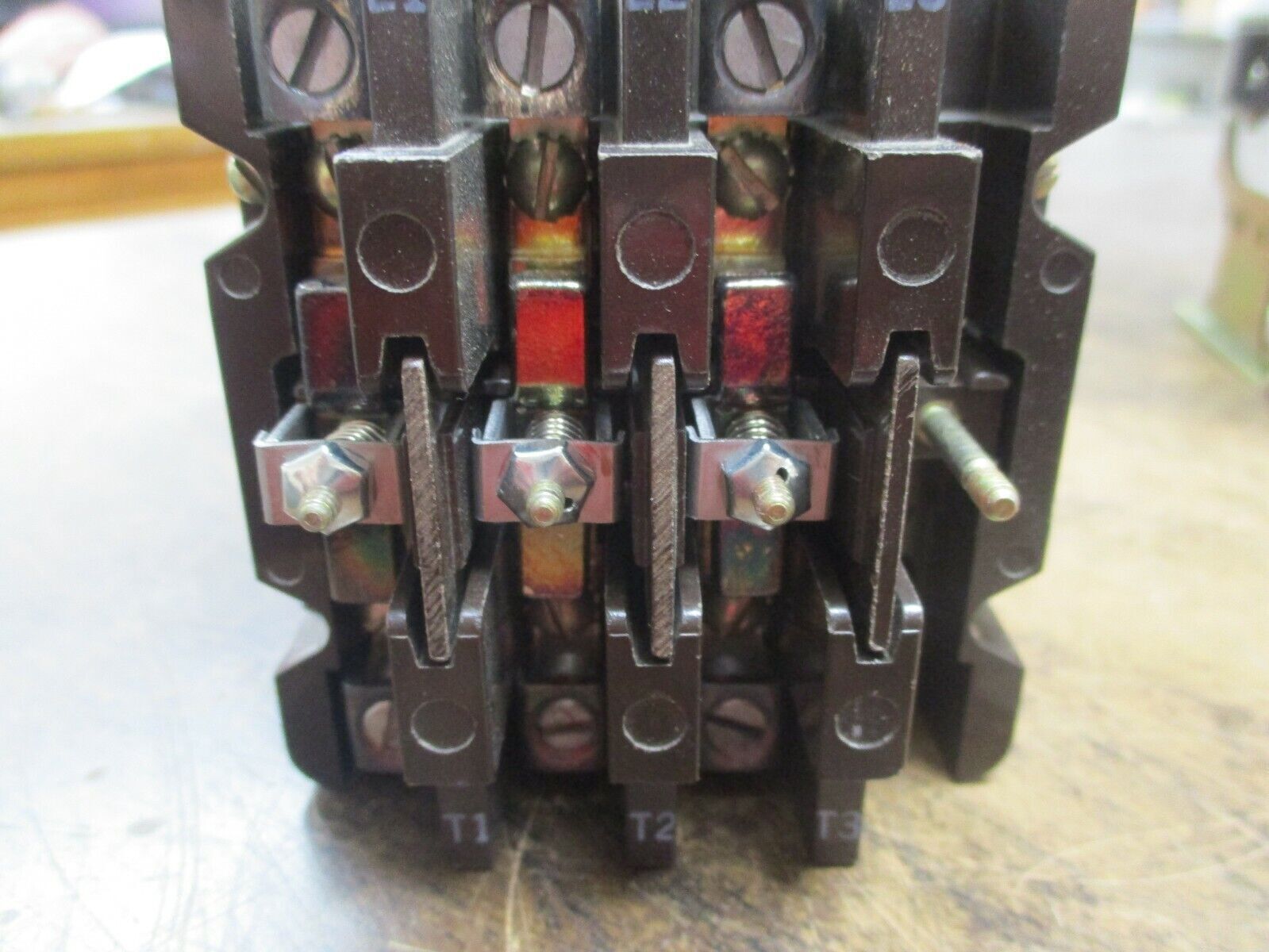 Essex Contactor 109452-8 18-40A 240-600V 24V Coil Used