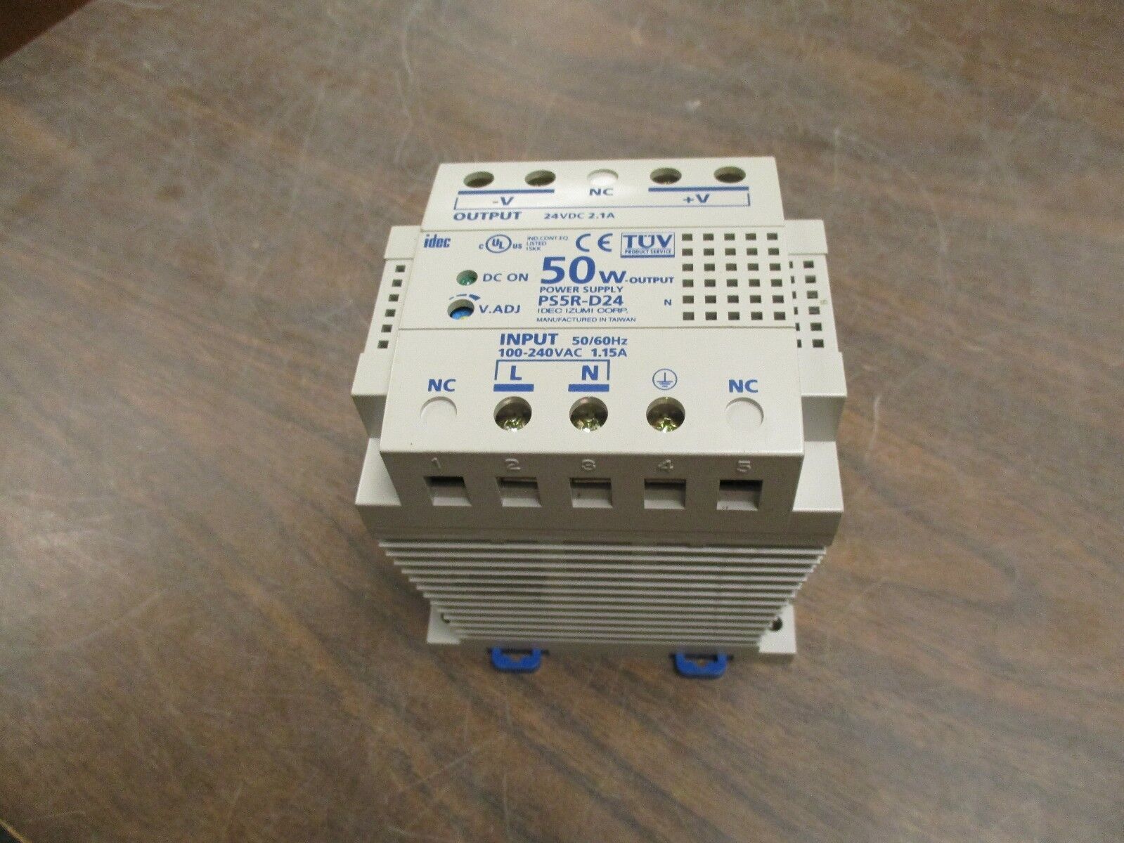 IDEC 50W Power Supply PS5R-D24 Input: 100-240VAC 1.15A Output: 24VDC 2.1A Used