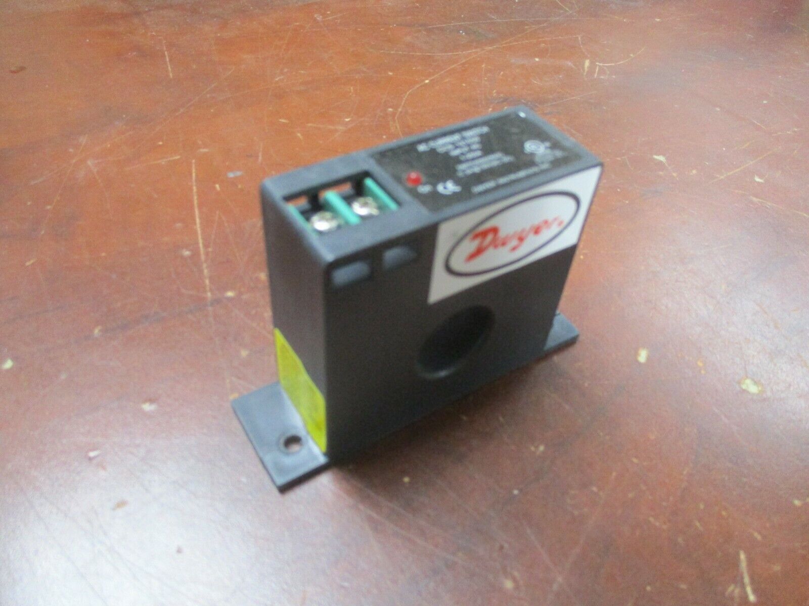 Dwyer AC Current Switch CCS-121050 1-200A Used
