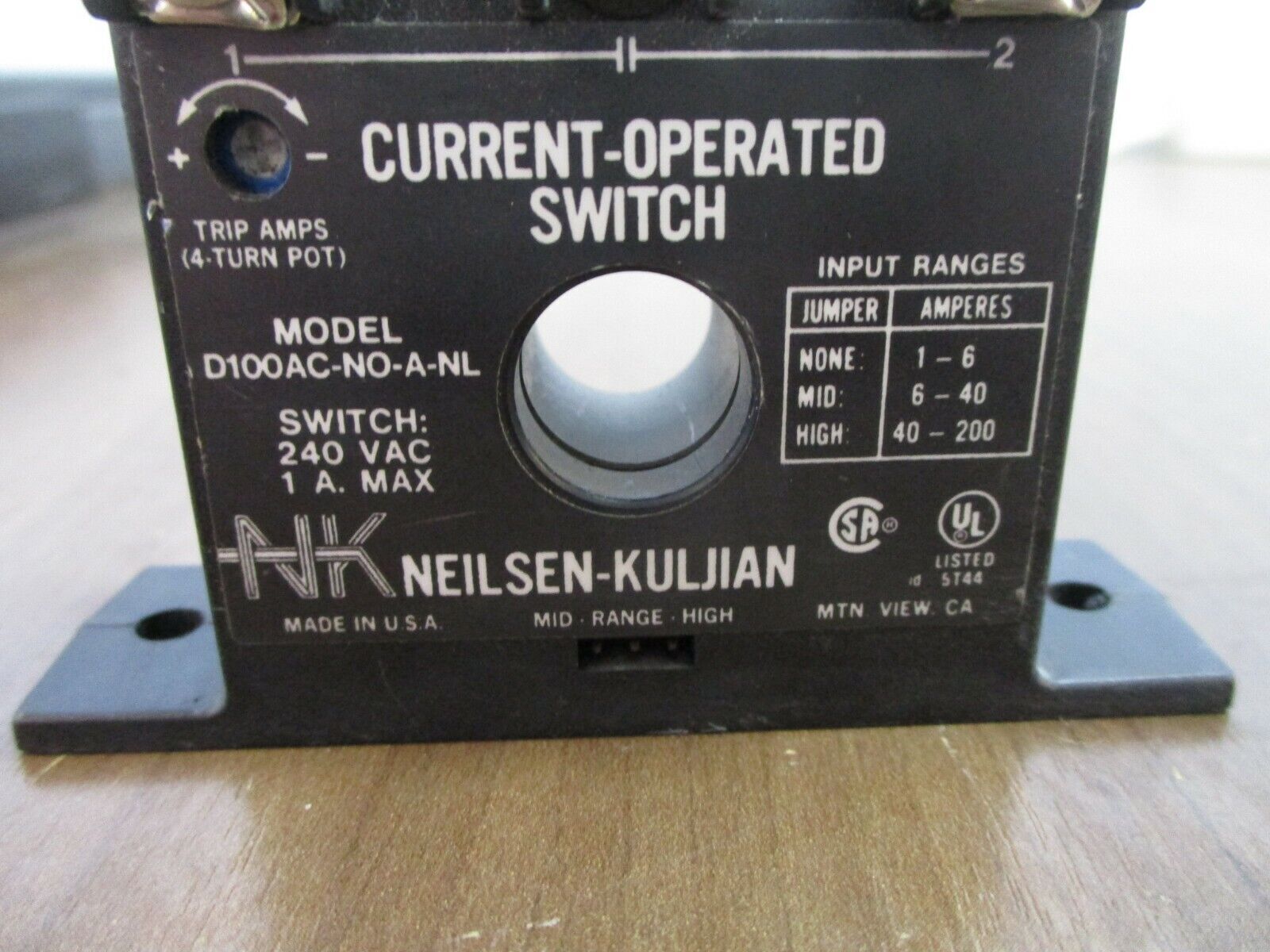 NK Current-Operated Switch D100AC-NO-A-NL 240V 1-200A Used