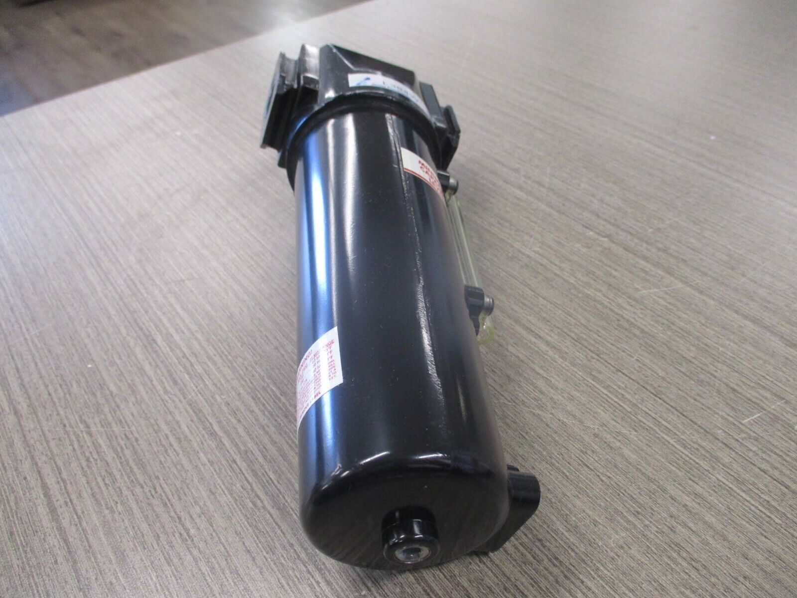 Arrow Pneumatics Arrowfog Lubricator L384W 1/2" 20 oz. New Surplus