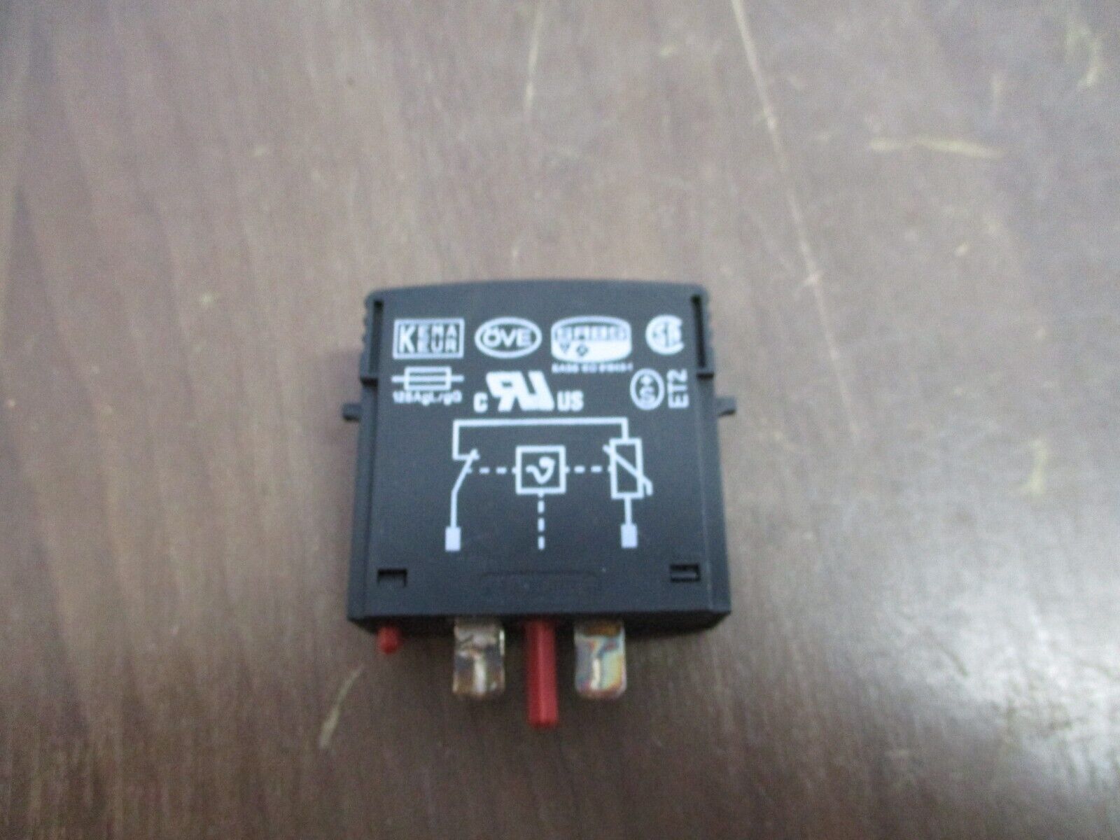Phoenix Contact Valvetrab Surge Protection Plug VAL-MS 120-UD ST Uc: 150VAC Used