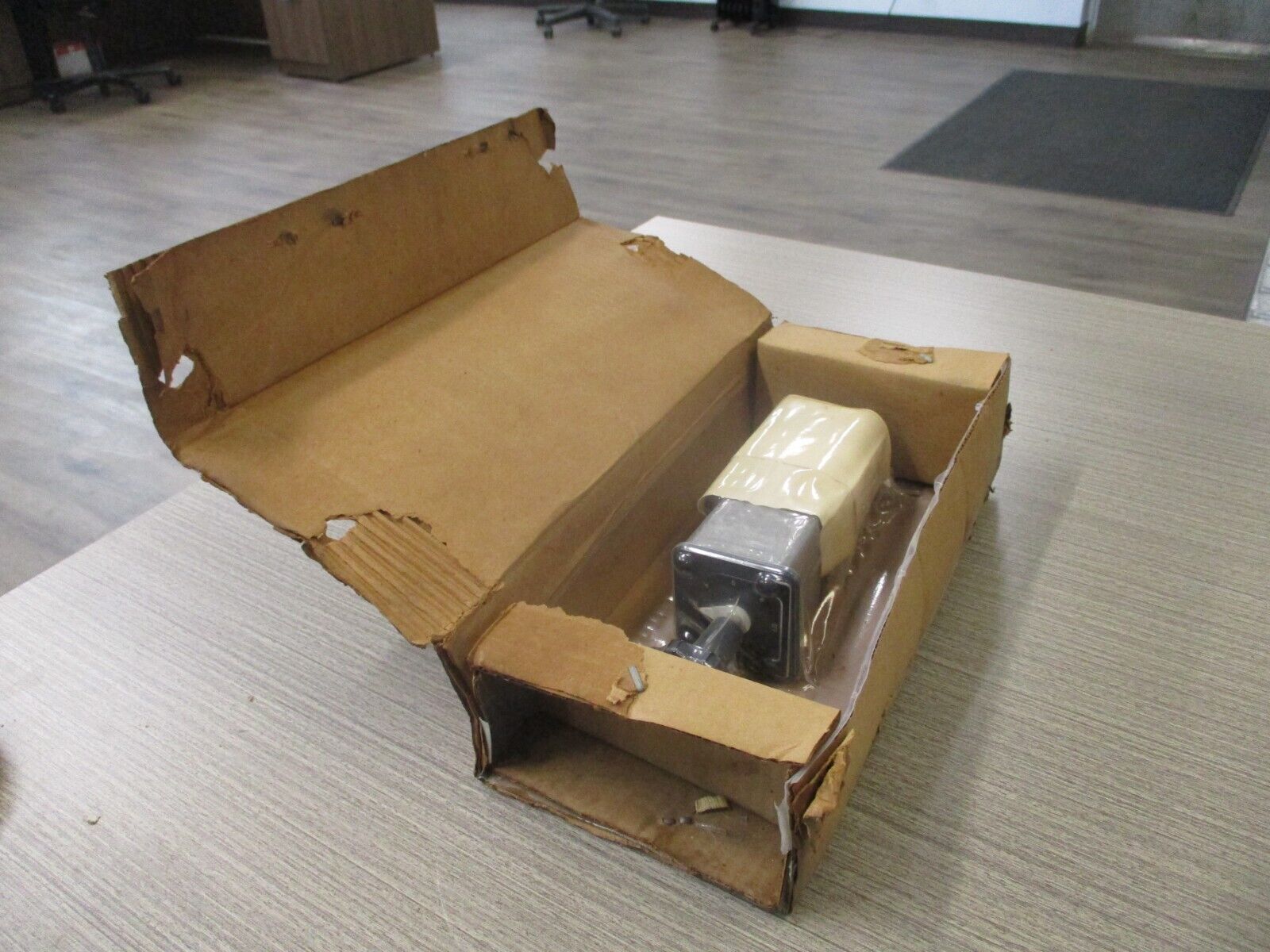 GE Type SBM Rotary Switch F8A03S1A0K1 *New Surplus*