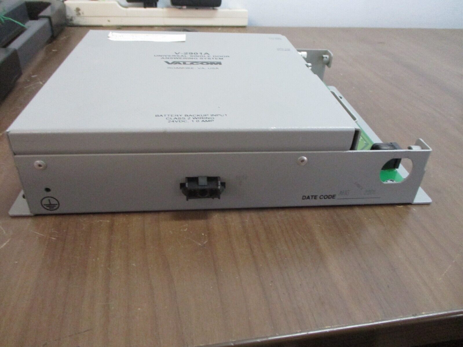 Valcom Universal Single Door Answering System V-2901A 24VDC 1.0A Used
