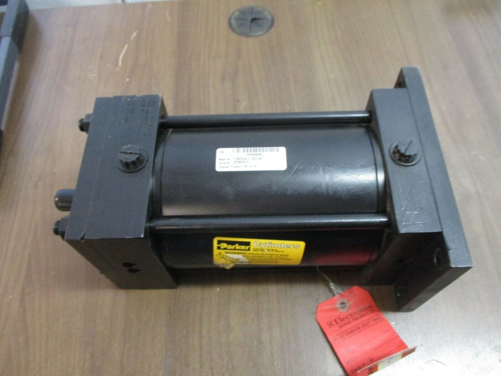 Parker Air Cylinder 5.00CH2ALU14AC6.000 250PSI Used