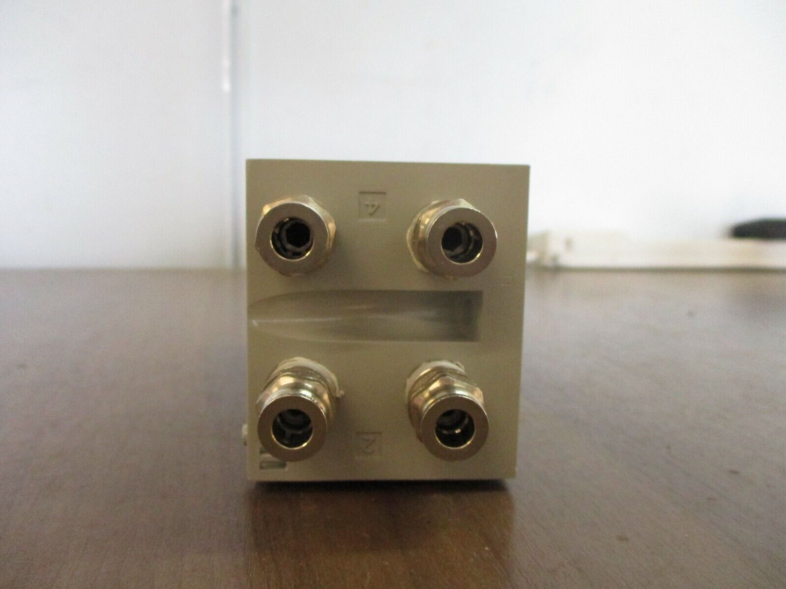 Numatics Manifold K503AMM22MA0010 *No Box* New Surplus