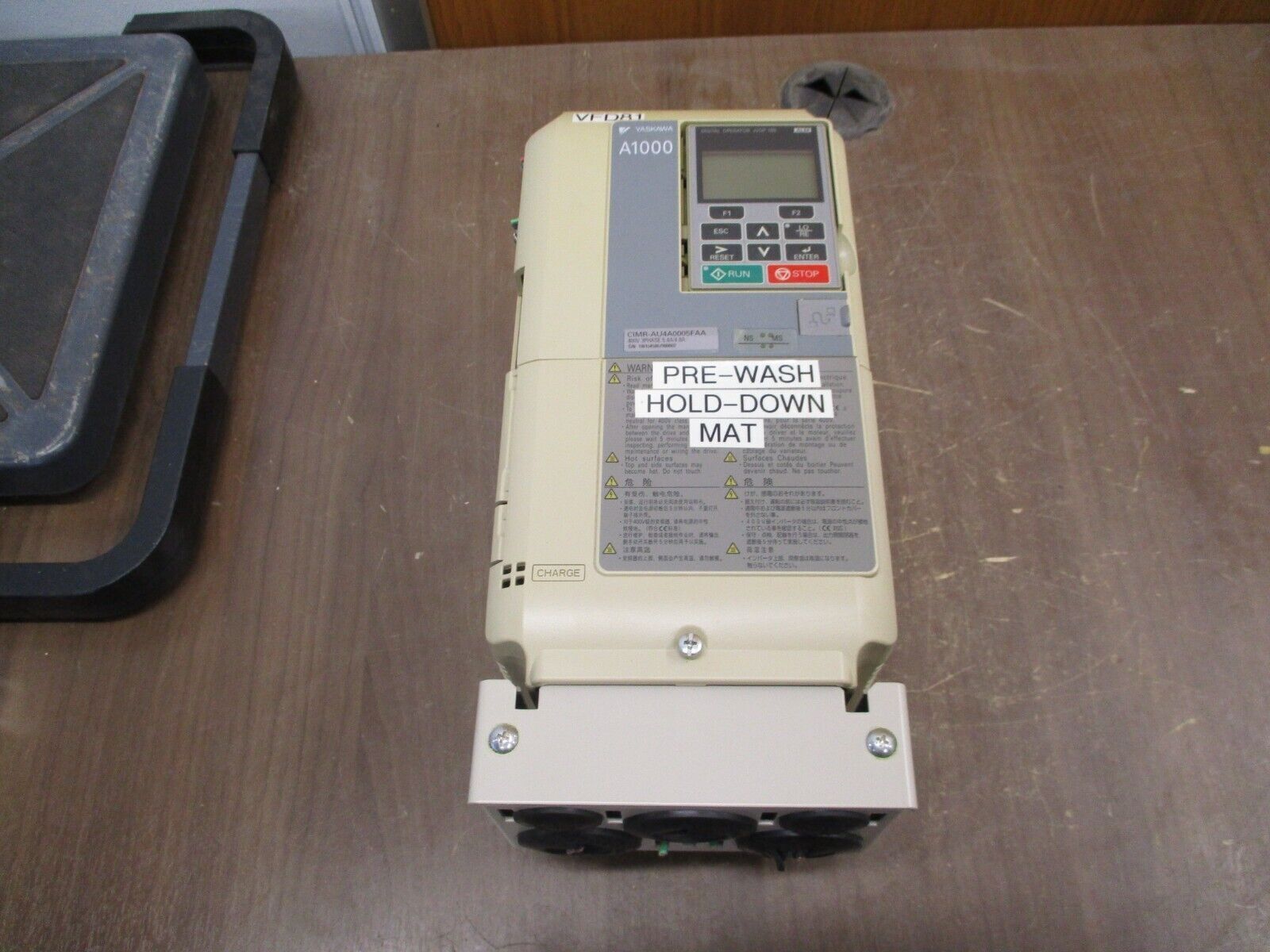 Yaskawa A1000 AC Drive CIMR-AU4A0005FAA Rev. D 3HP 3Ph w/ Keypad Used