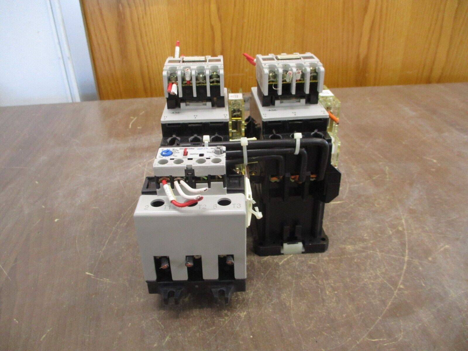 Allen-Bradley Reversing Starter 100-A38N*3 / 193-A2H2 120V Coil Trip: 12-38A