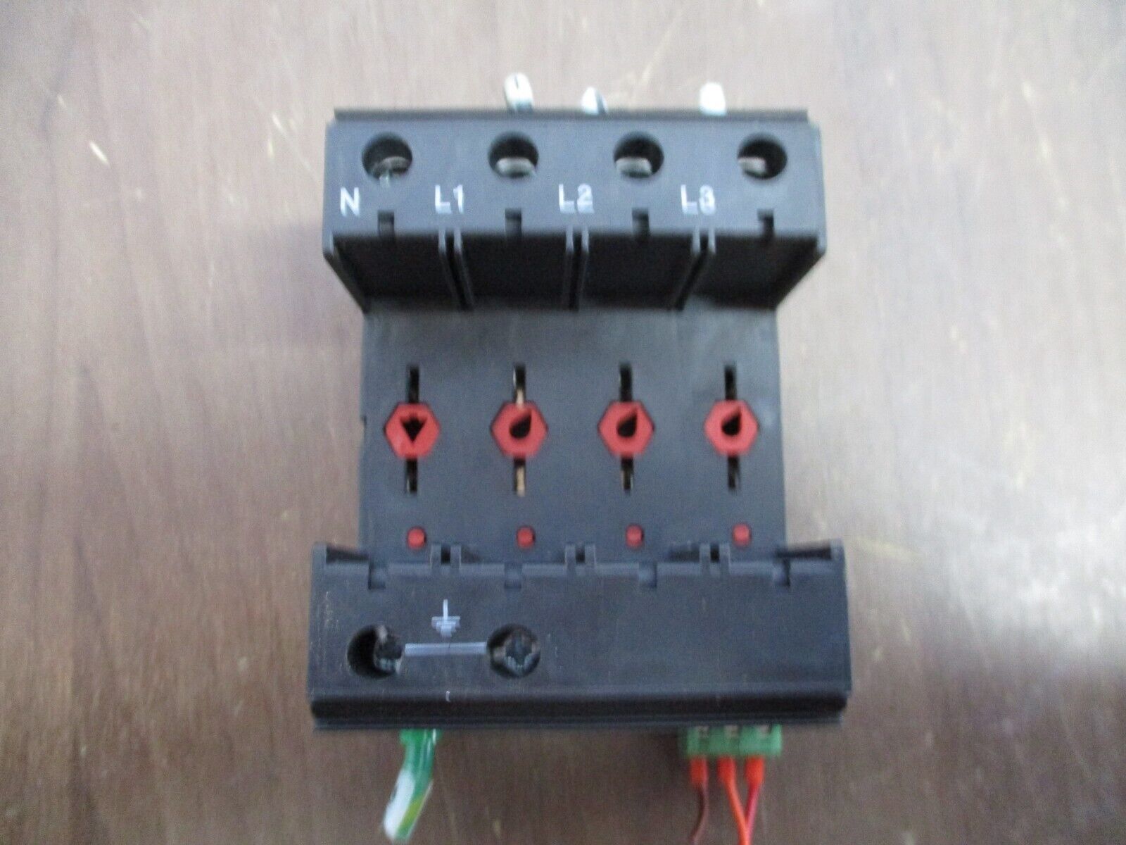 Phoenix Contact Surge Arrester Base VAL-MS 320/3+1/FM-UD Used