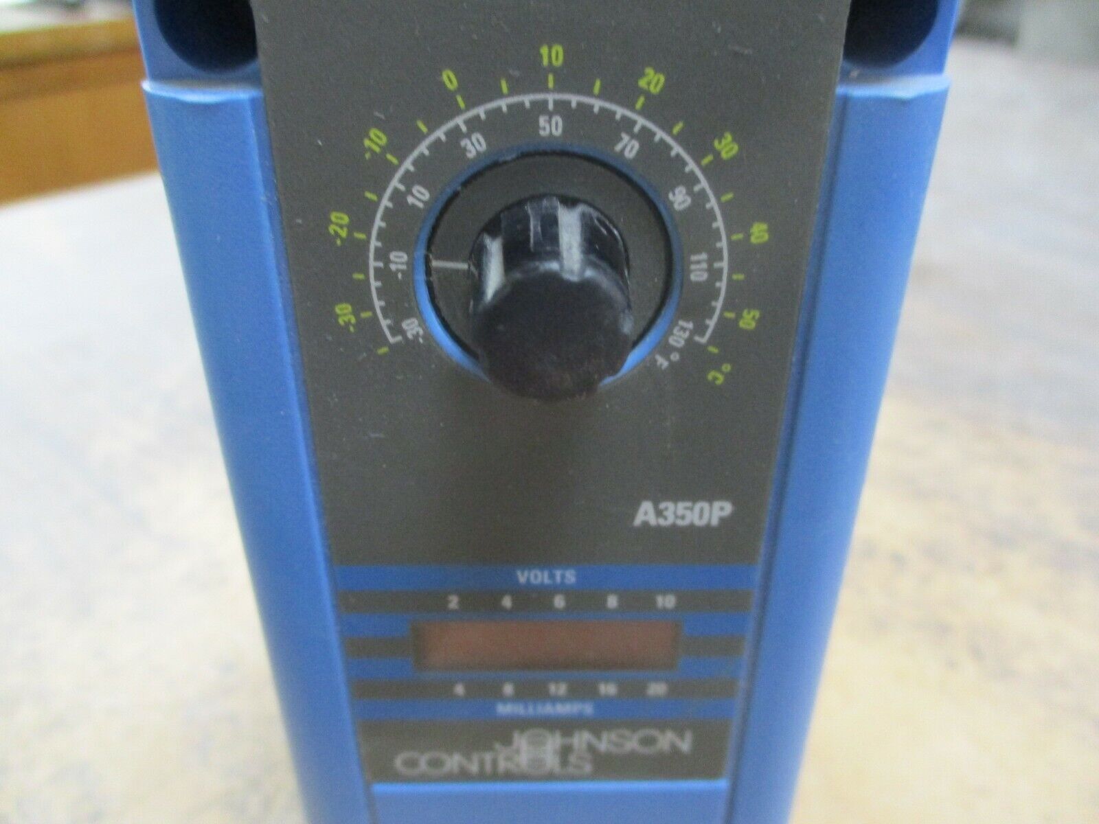Johnson Controls Temperature Controller A35OPS-1C Rev. K Range: -30 - 130°F Used