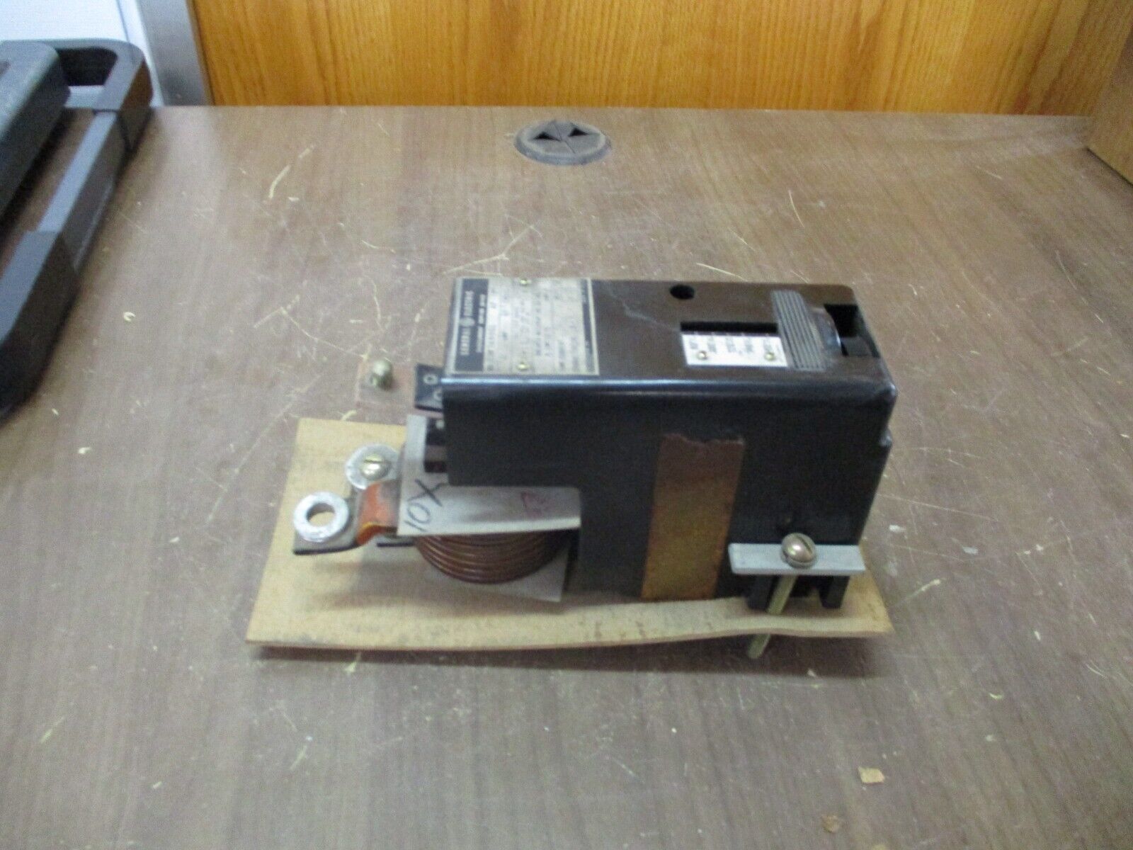 GE Type EC-2 Overcurrent Tripping Device 238D690G1 200A 60Hz *Shelfwear*