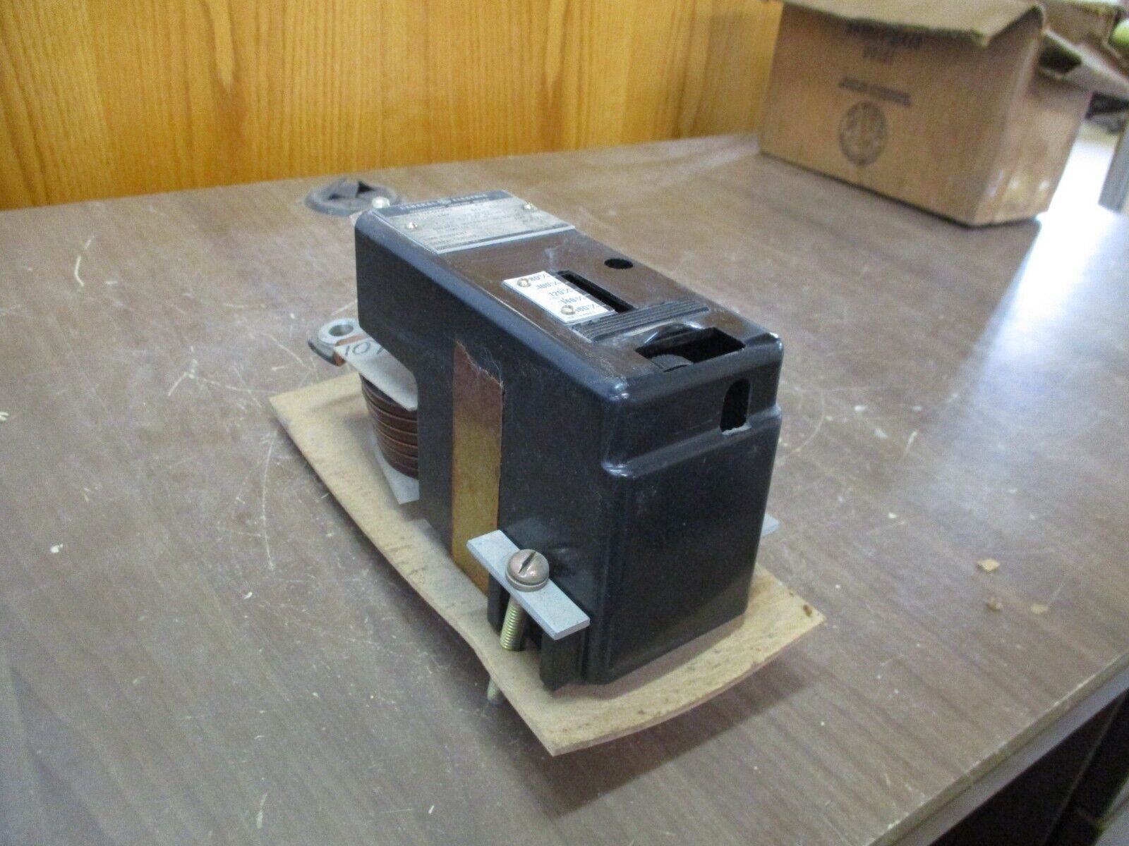 GE Type EC-2 Overcurrent Tripping Device 238D690G1 200A 60Hz *Shelfwear*