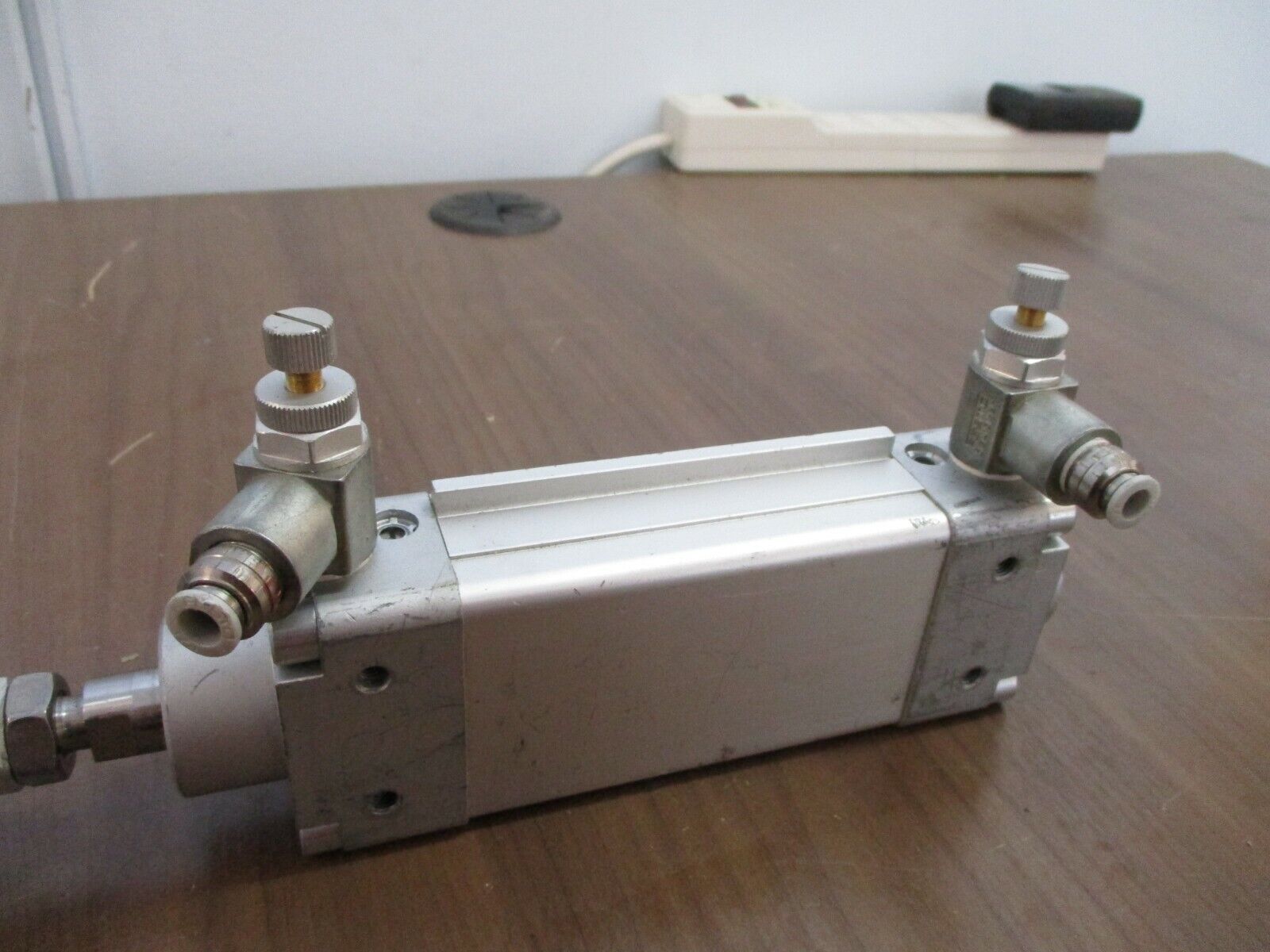 Festo Flat Cylinder DZH-40-64-PPV-A 145PSI Used