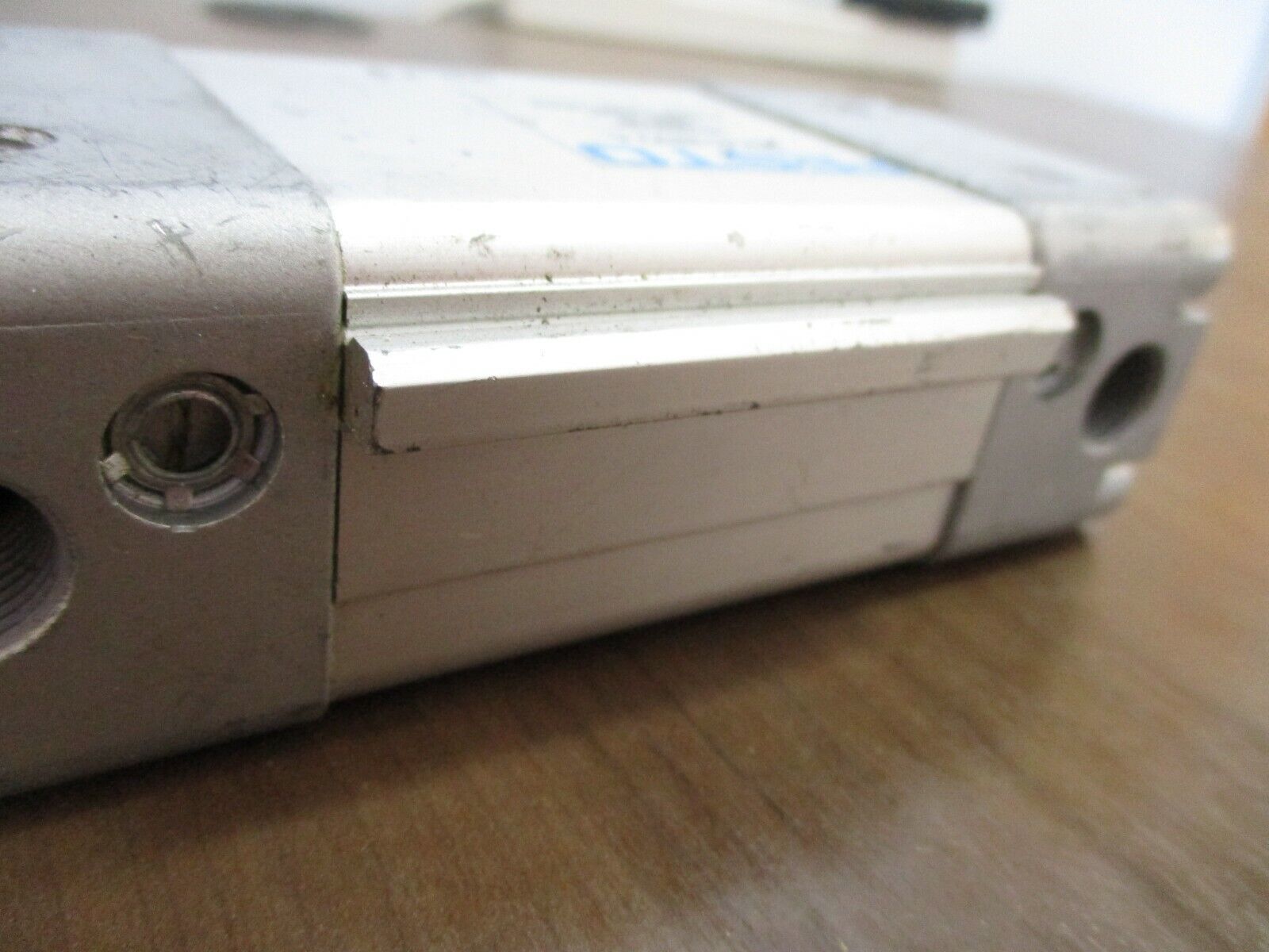 Festo Flat Cylinder DZH-40-25PPV-A 145PSI Used