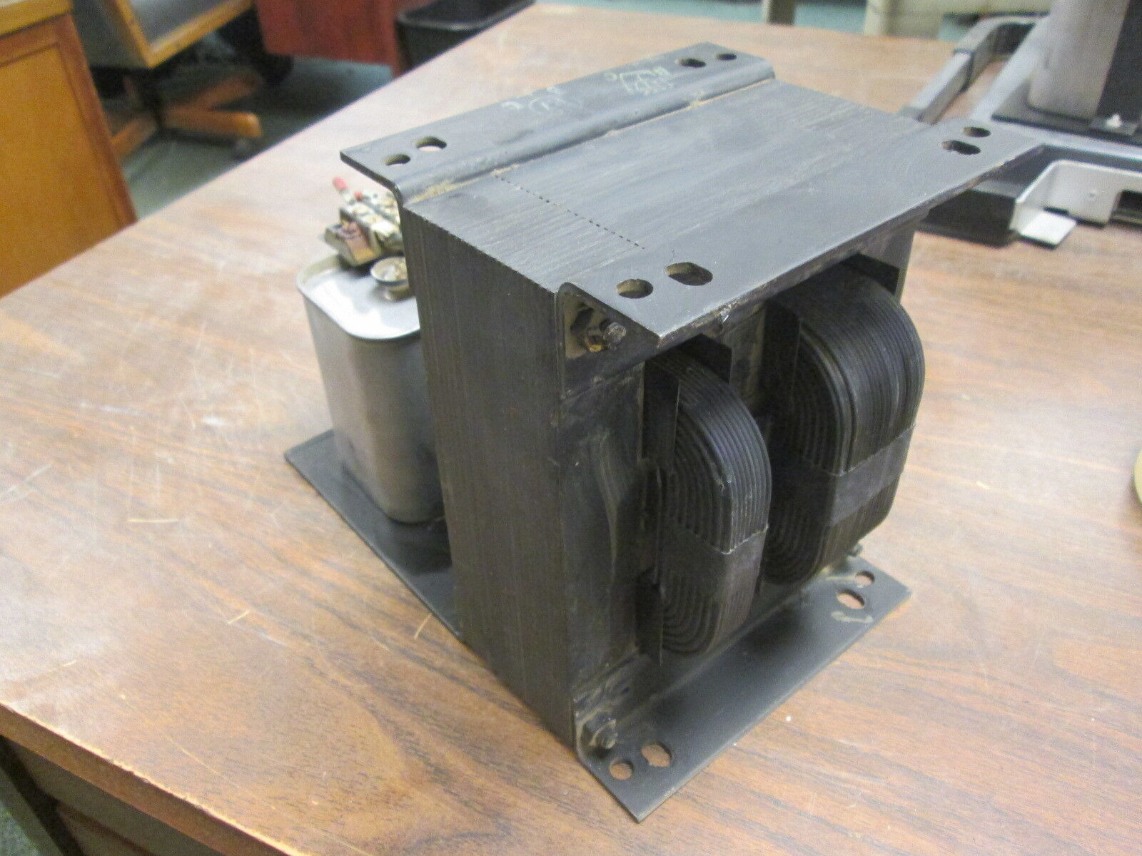 GE Voltage Stabilizing Transformer 9T91Y5150 0.500KVA Input:95-130V Output:118V