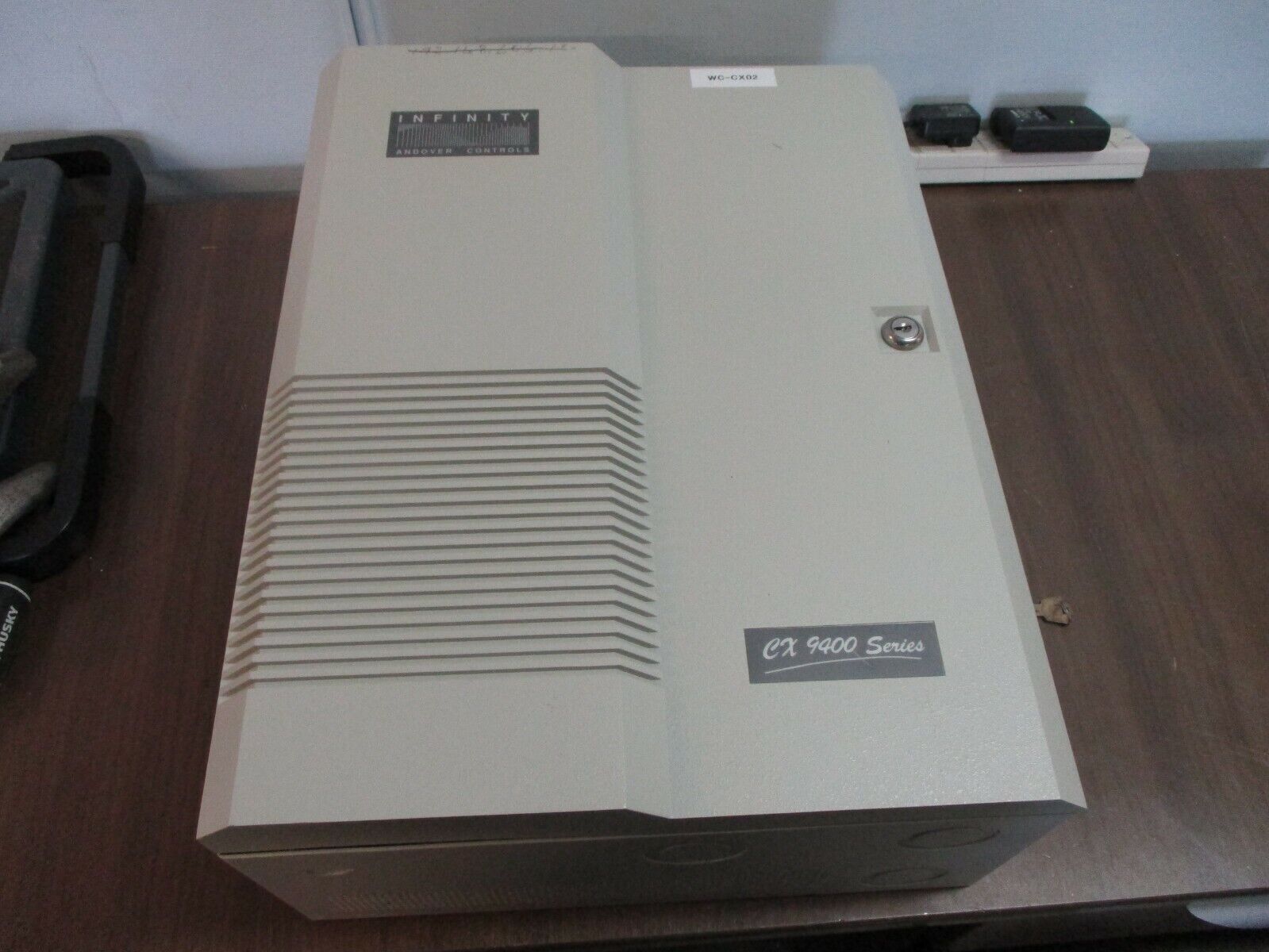 Andover Controls Infinity CX 9400 Series ControllerCX9400 / PS-U AC-100 Used