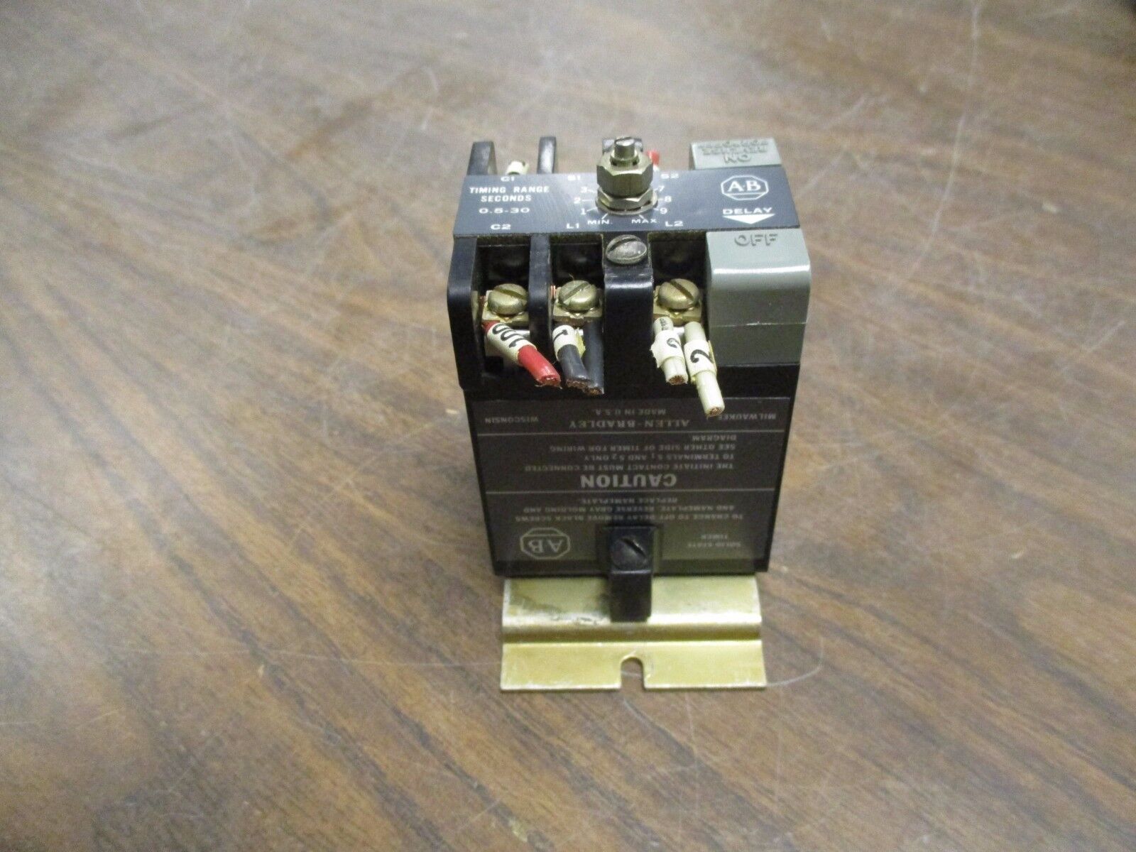 Allen-Bradley Time Delay Relay 852S-NSB Range: 0.5-30 sec 120V Used