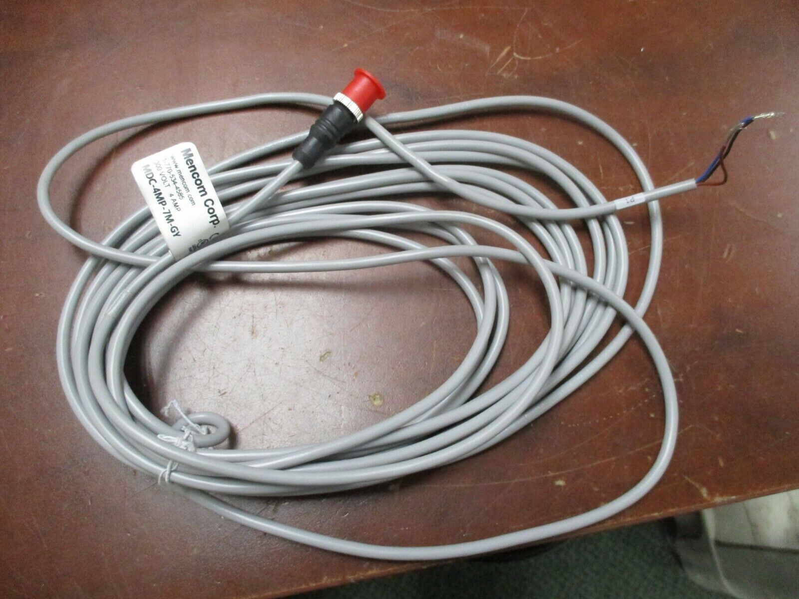 Mencom Cable MDC-4MP-7M-GY 4A 300V *No Box* New Surplus