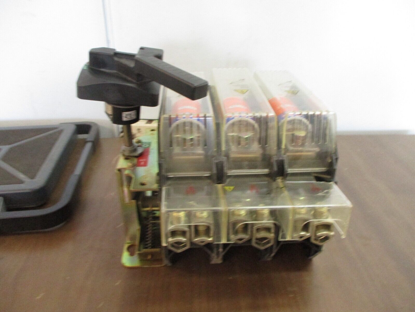 Allen-Bradley Fusible Disconnect Switch 194R-NJ400P3 Ser. B 400A 600V 3P Used