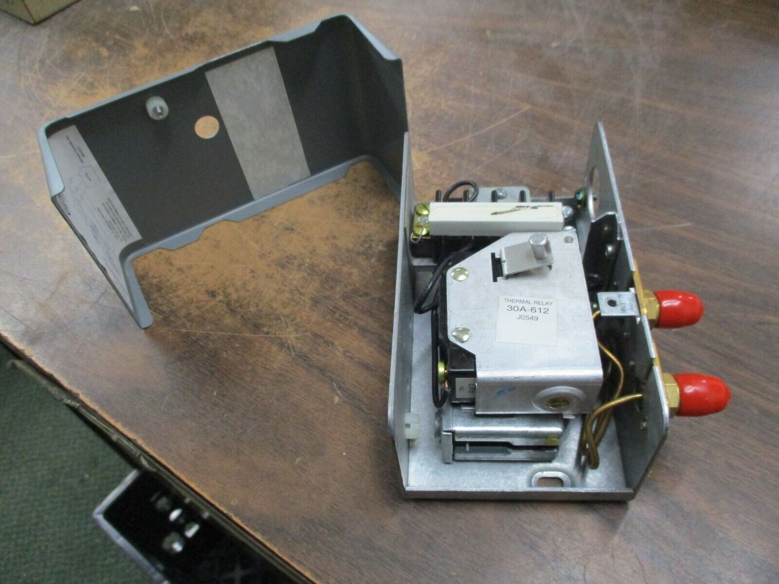 Johnson Controls Lube Oil Control P145NCA--82 45 sec Delay 6.5PSI 120/240V