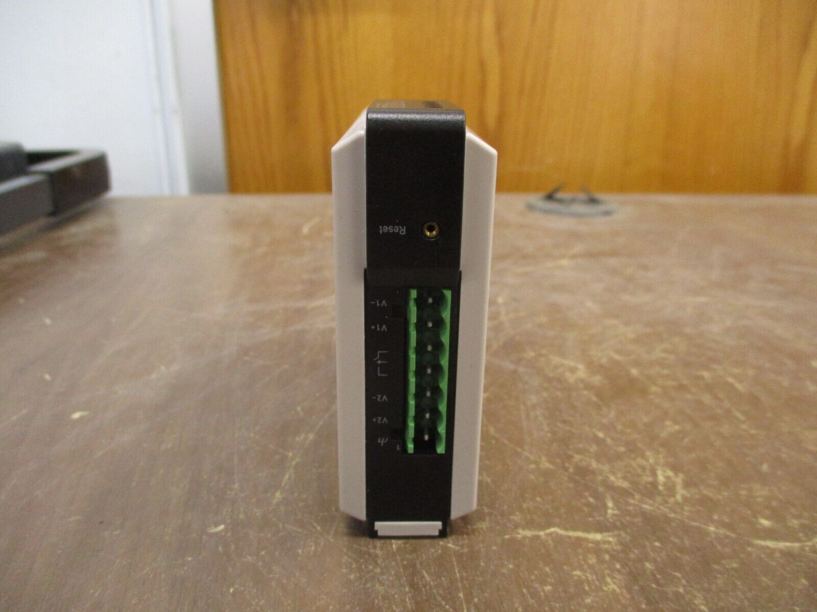 Moxa Advanced Modbus Gateway MGate MB3170I Rev. 2.3.1 1-Port 12-48VDC 555mA Used