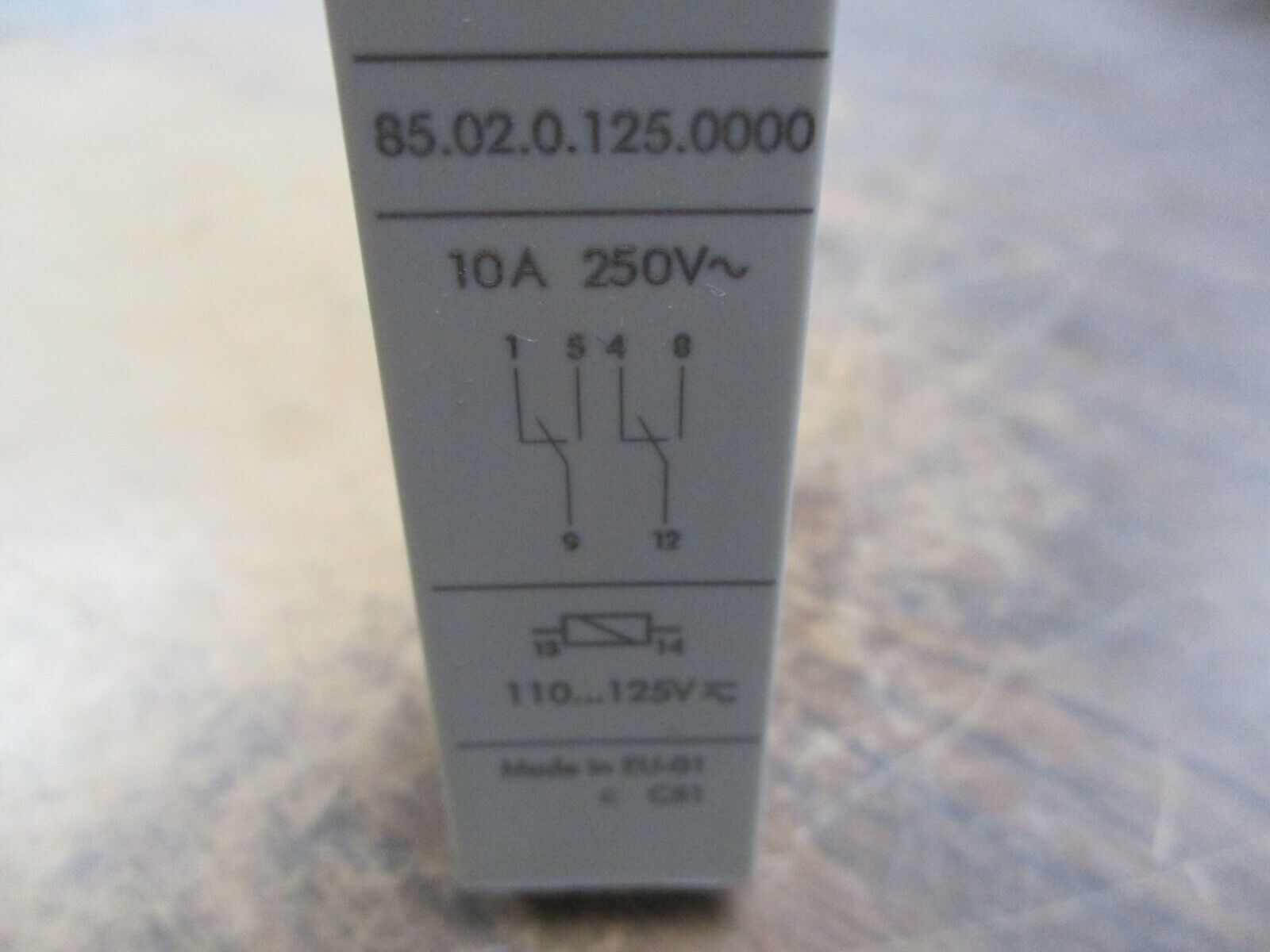 Finder Timer Relay 85.02.0.125.0000 10A 250V Range: 0.05sec-100Hrs Used