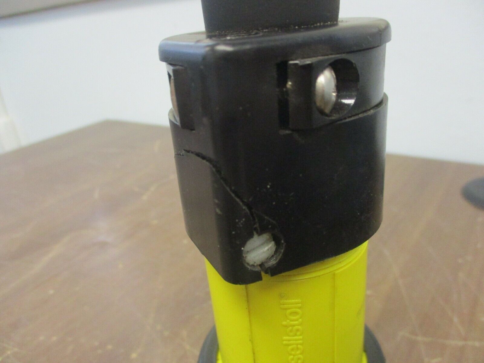 Thomas & Betts Russellstoll Plug 9P54U2 50A 250V Wire End Used **Cracked Top**
