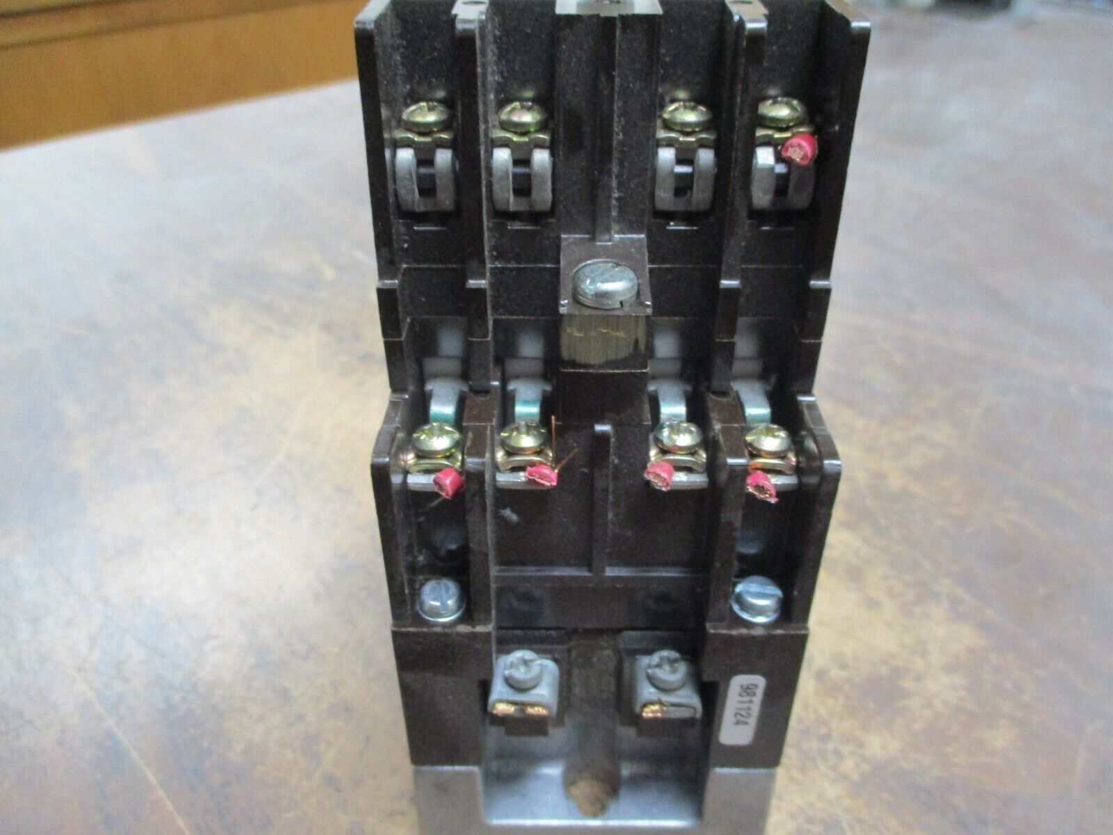 Cutler-Hammer Type M Relay w/ 4 Pole Attachment D26MB/D26MF 120V Coil Used