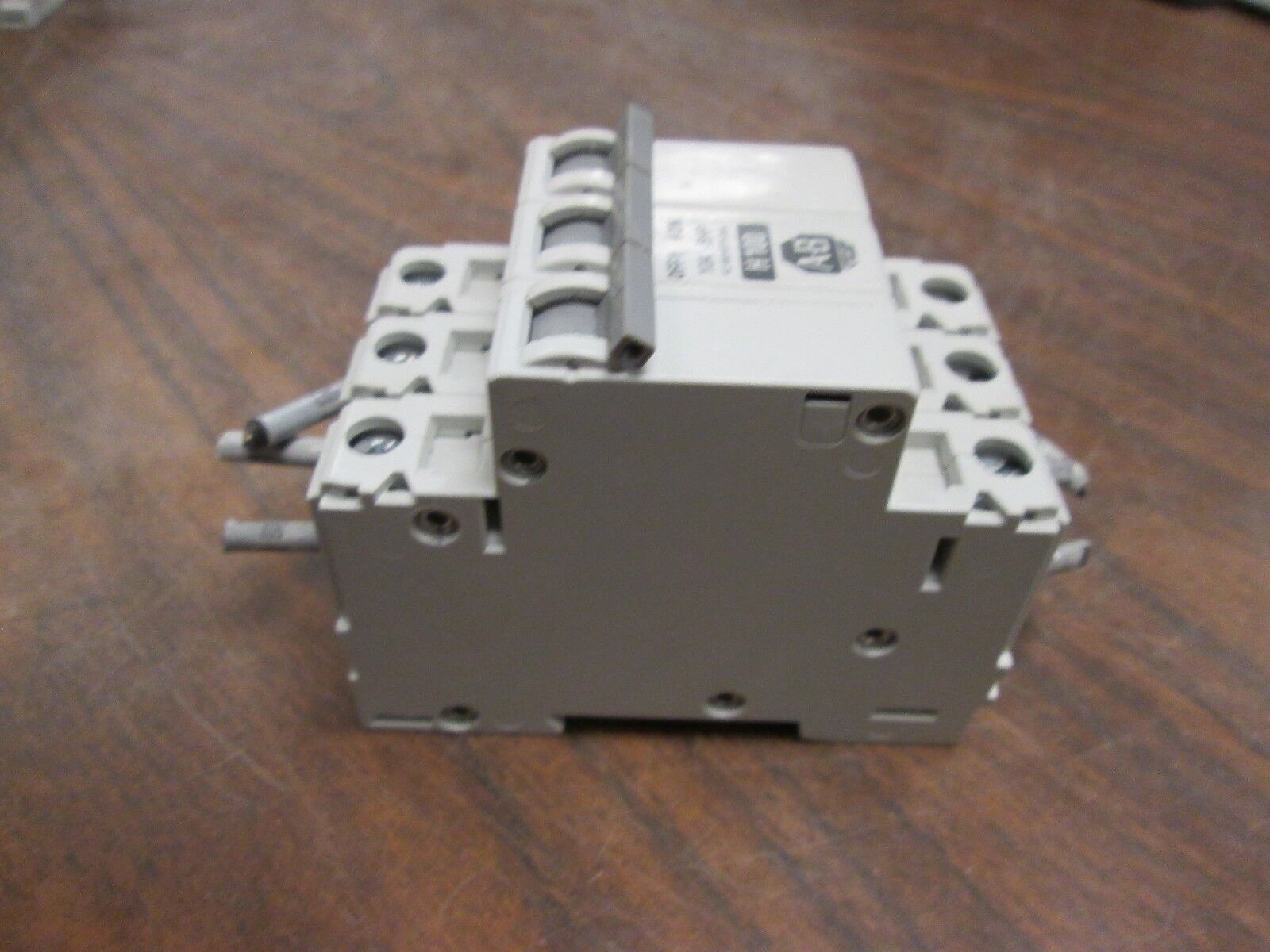 Allen-Bradley Circuit Breaker 1492-CB3-H100 480Y/277V 10A Used