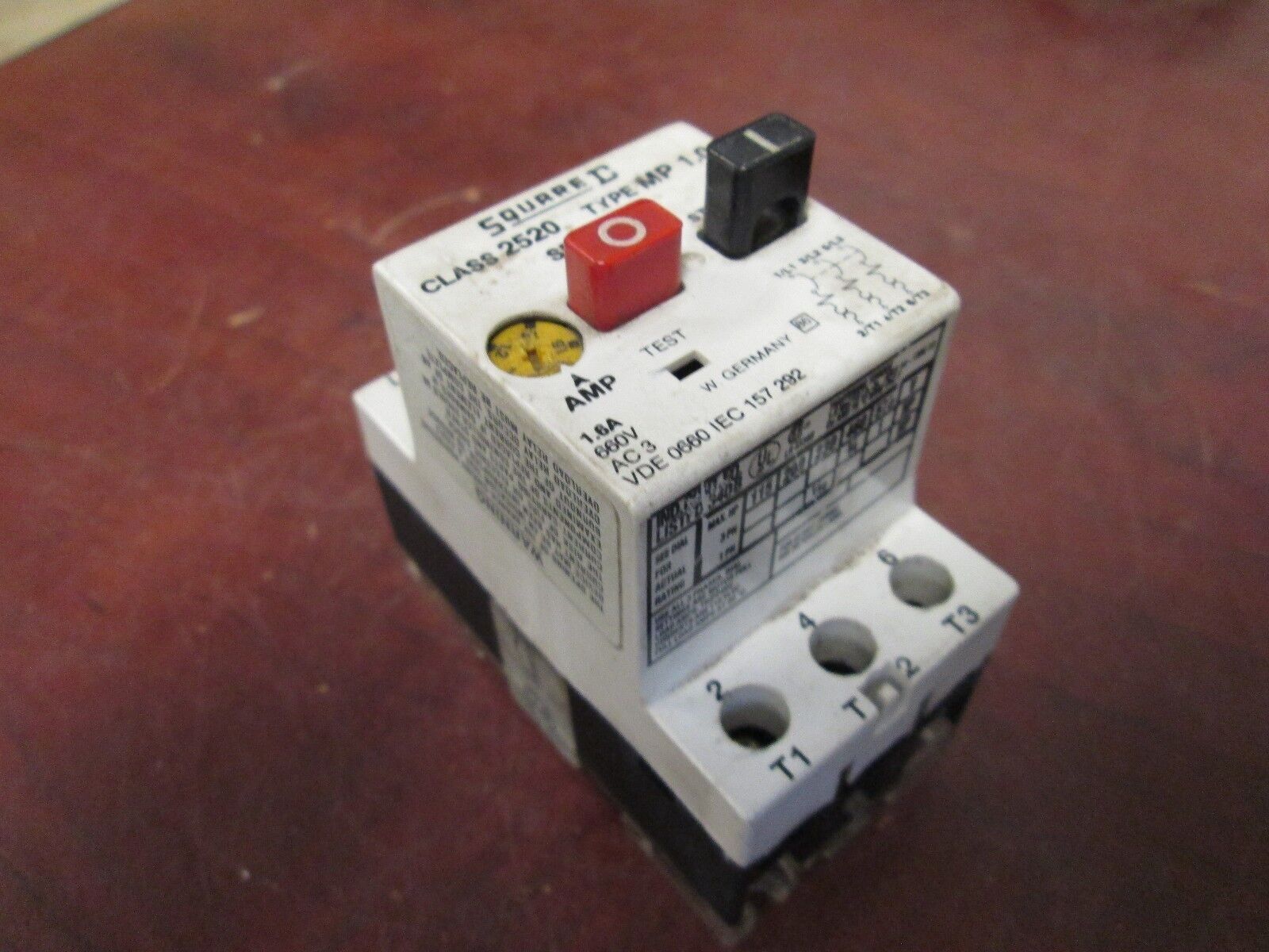 Square D Manual Motor Starter 2520 MP1.0 Range: 1-1.6A Used