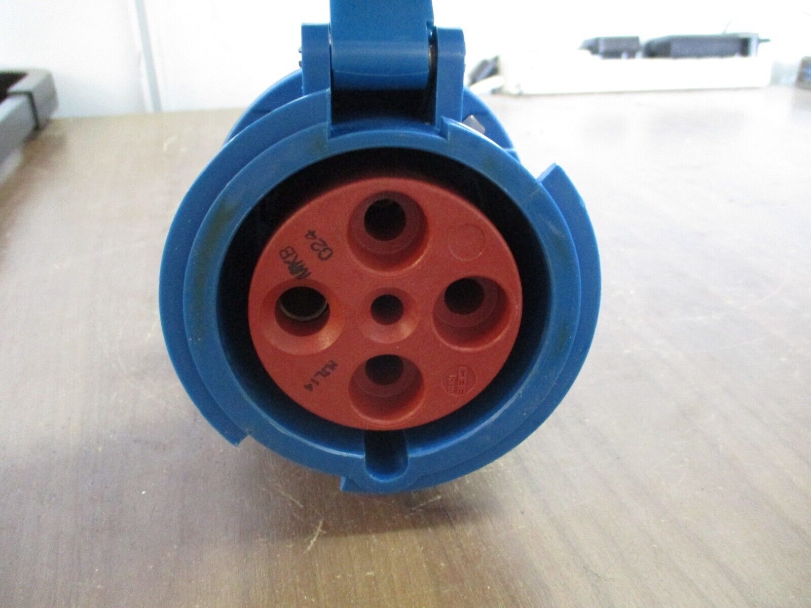 Mennekes Connector ME 460C9 60A 250V 3P 4W Used