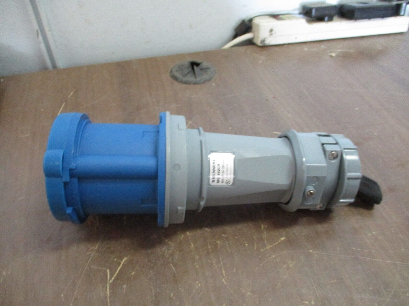 Mennekes Connector ME 460C9 60A 250V 3P 4W Used