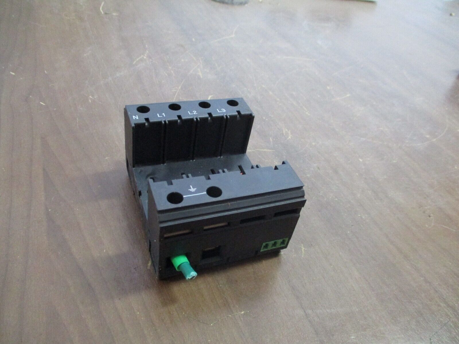 Phoenix Contact Surge Arrester Base VAL-MS 120/3+1/FM-UD Used
