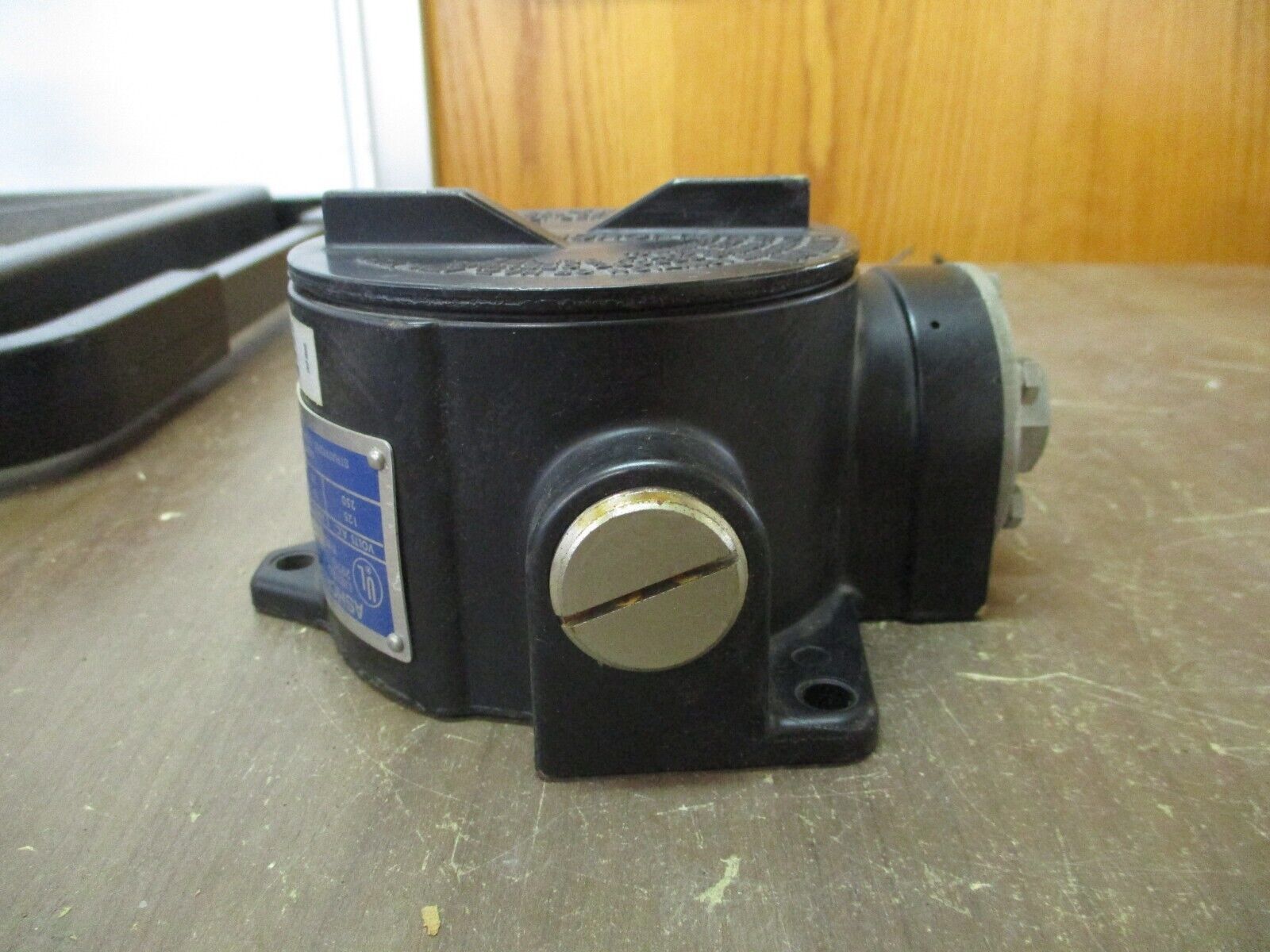 Ashcroft Snap Action Switch B764B 15PSI *Damaged Box* New Surplus