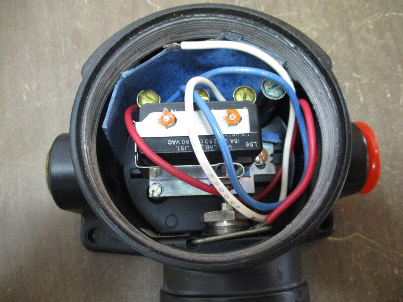 Ashcroft Snap Action Switch B764B 15PSI *Damaged Box* New Surplus