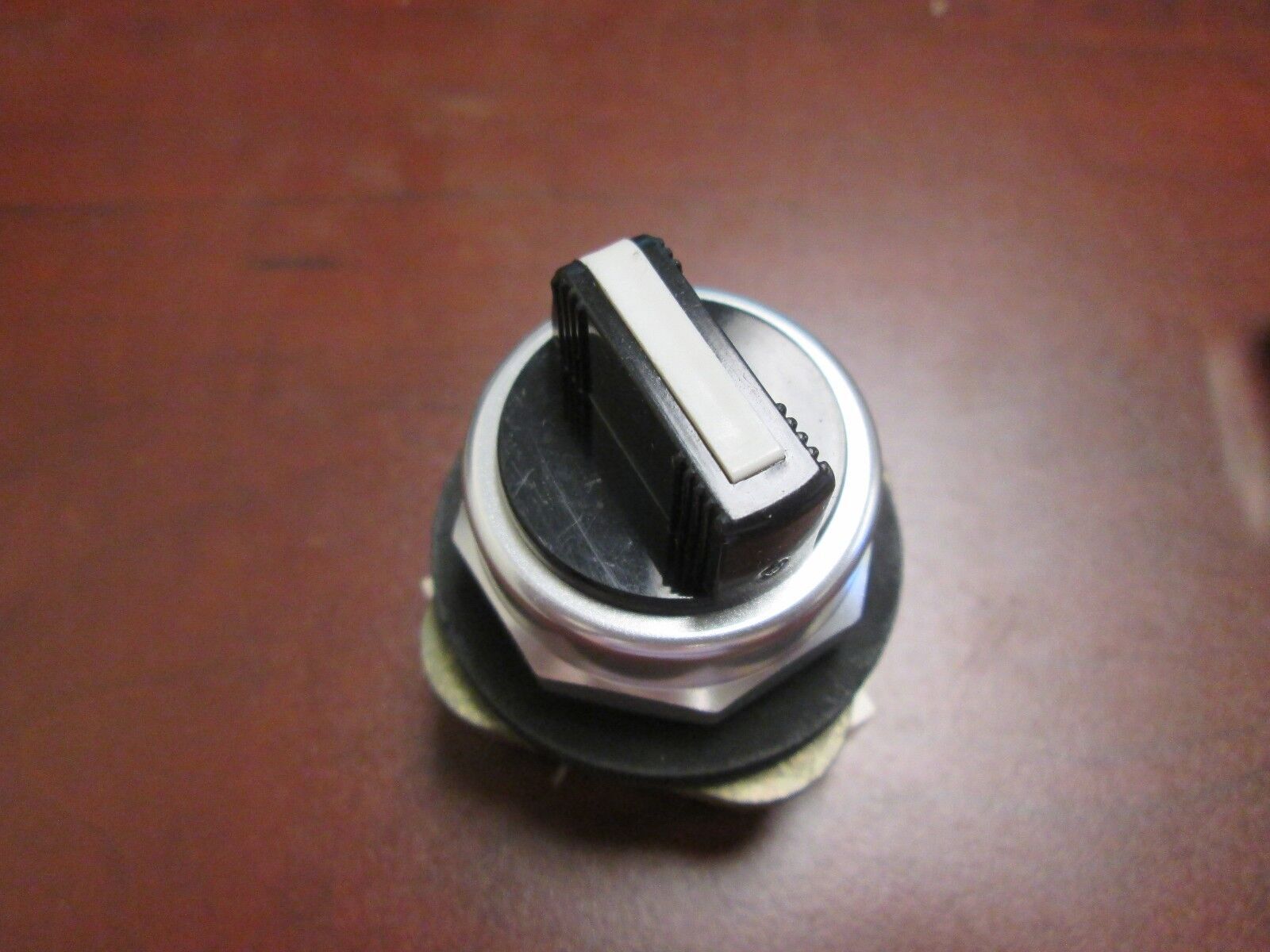 Allen-Bradley Selector Switch 800T-H2H 2 Position Nema Type 4, 13 New Surplus