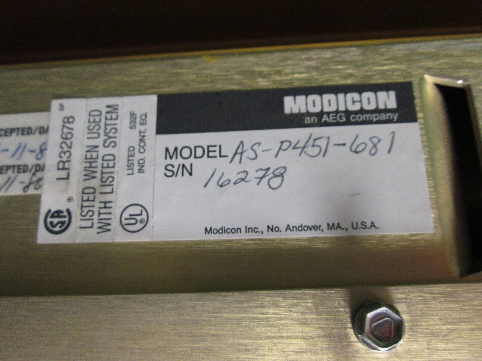 Modicon Remote I/O Processor P451 200 series Input: 115/230 VAC