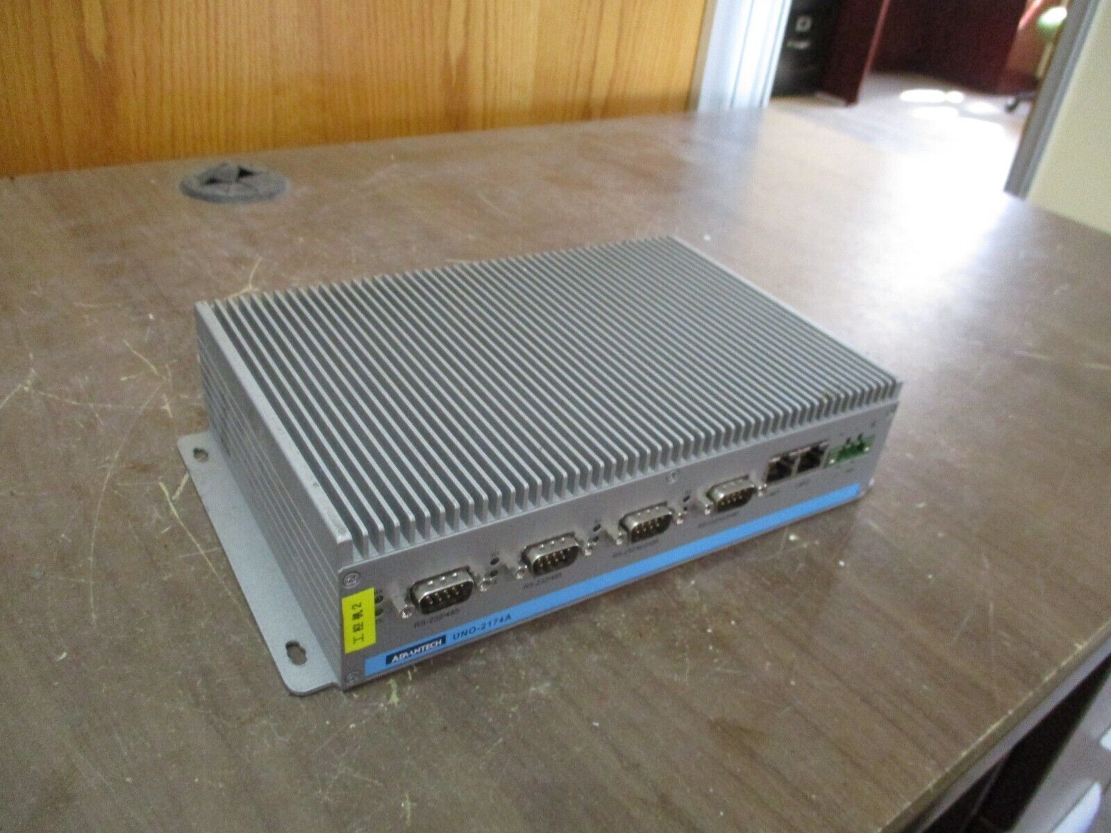 Advantech Industrial Computer UNO-2174A-A33E 9-36VDC 5A Used