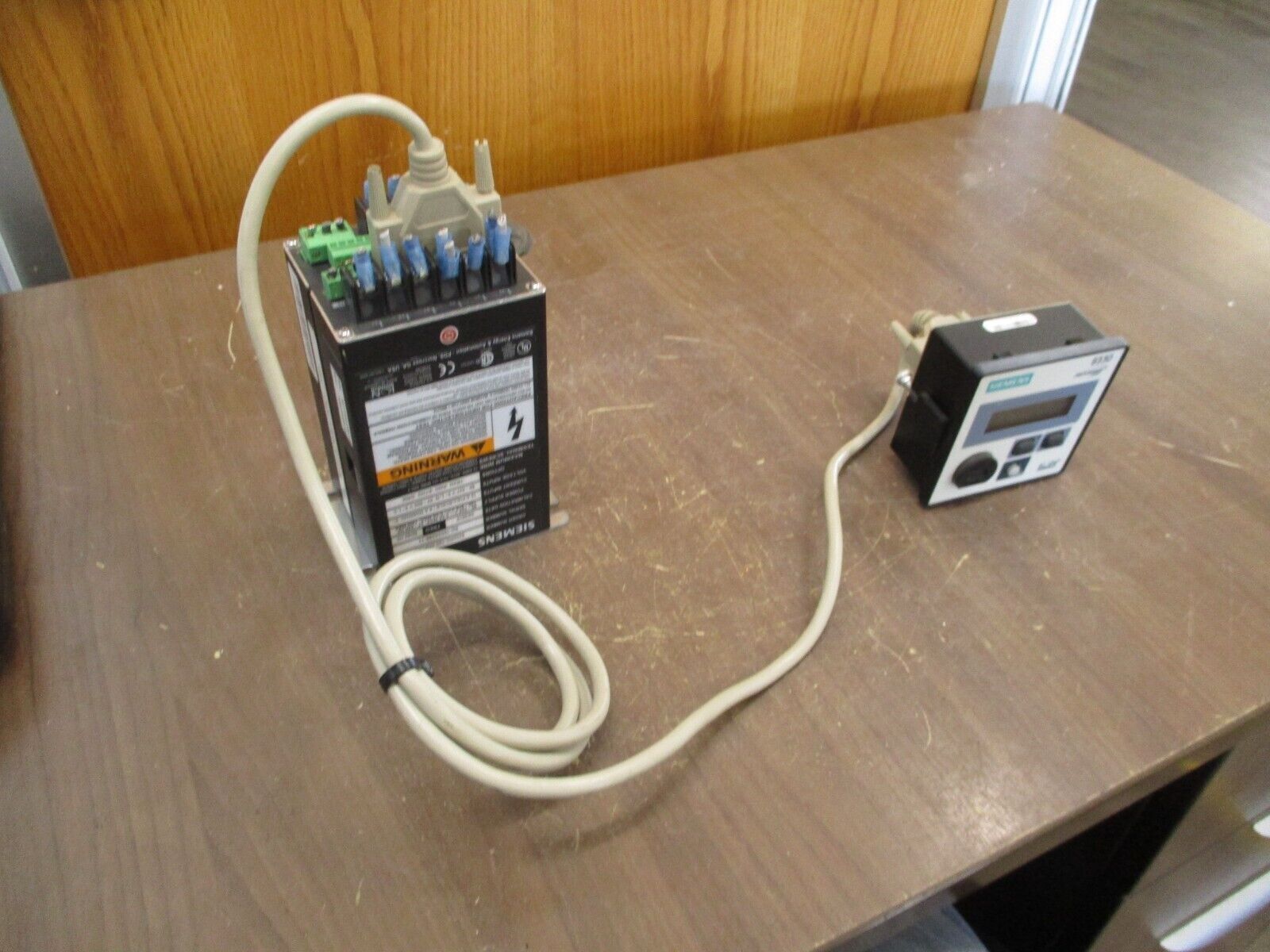 Siemens 9330 Power Meter w/ Display 9330RC-100-0NZDZA Used