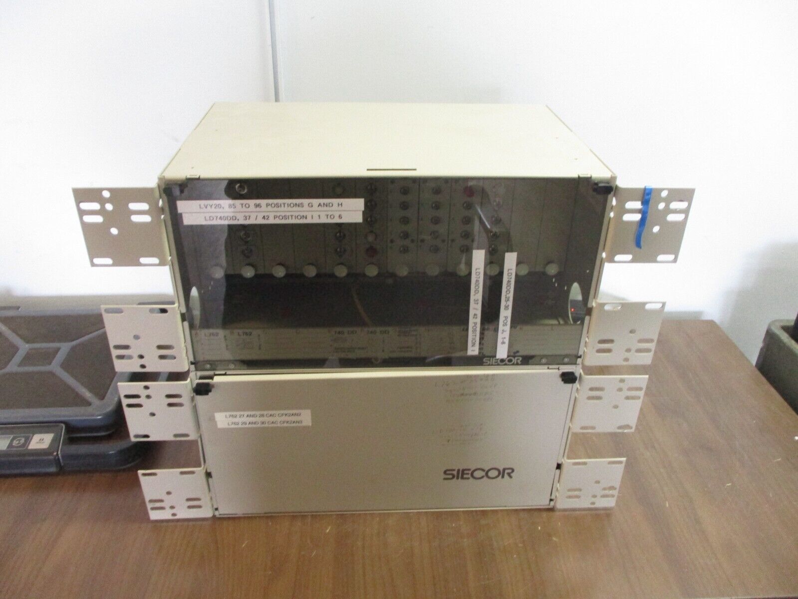 Siecor Fiber Distribution Center FDC-002 72. Cap. Used