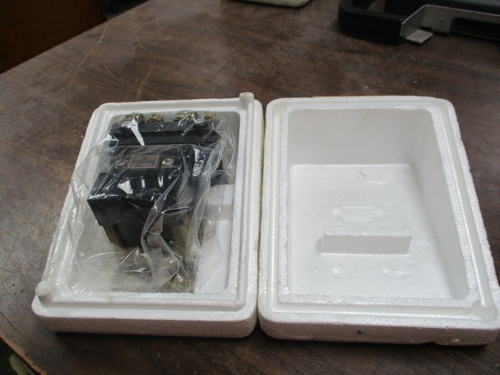 Allen-Bradley Size 0 Contactor 702-A0H93 Ser. K 208V Coil 18A 3P New Surplus