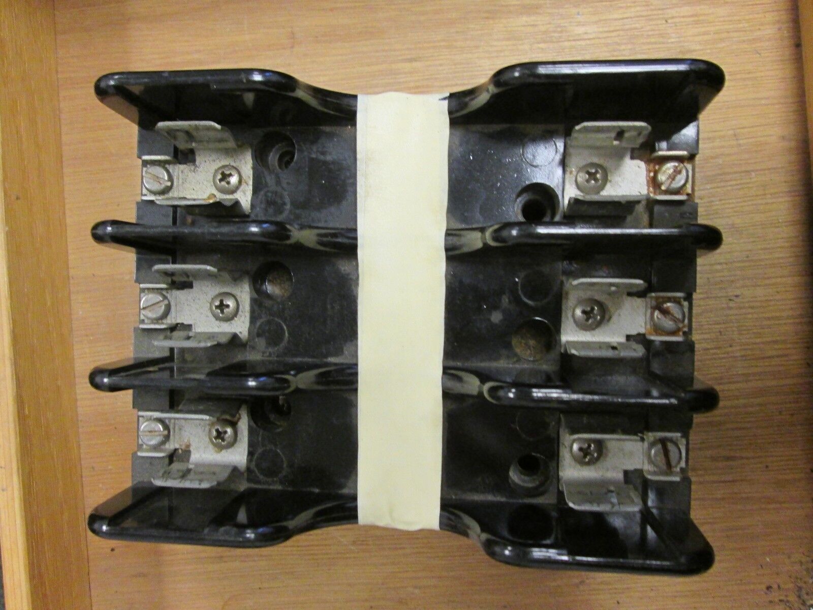 Bussmann Fuse Block 1B0028 *Lot of 2* 30A 600V 3P Used