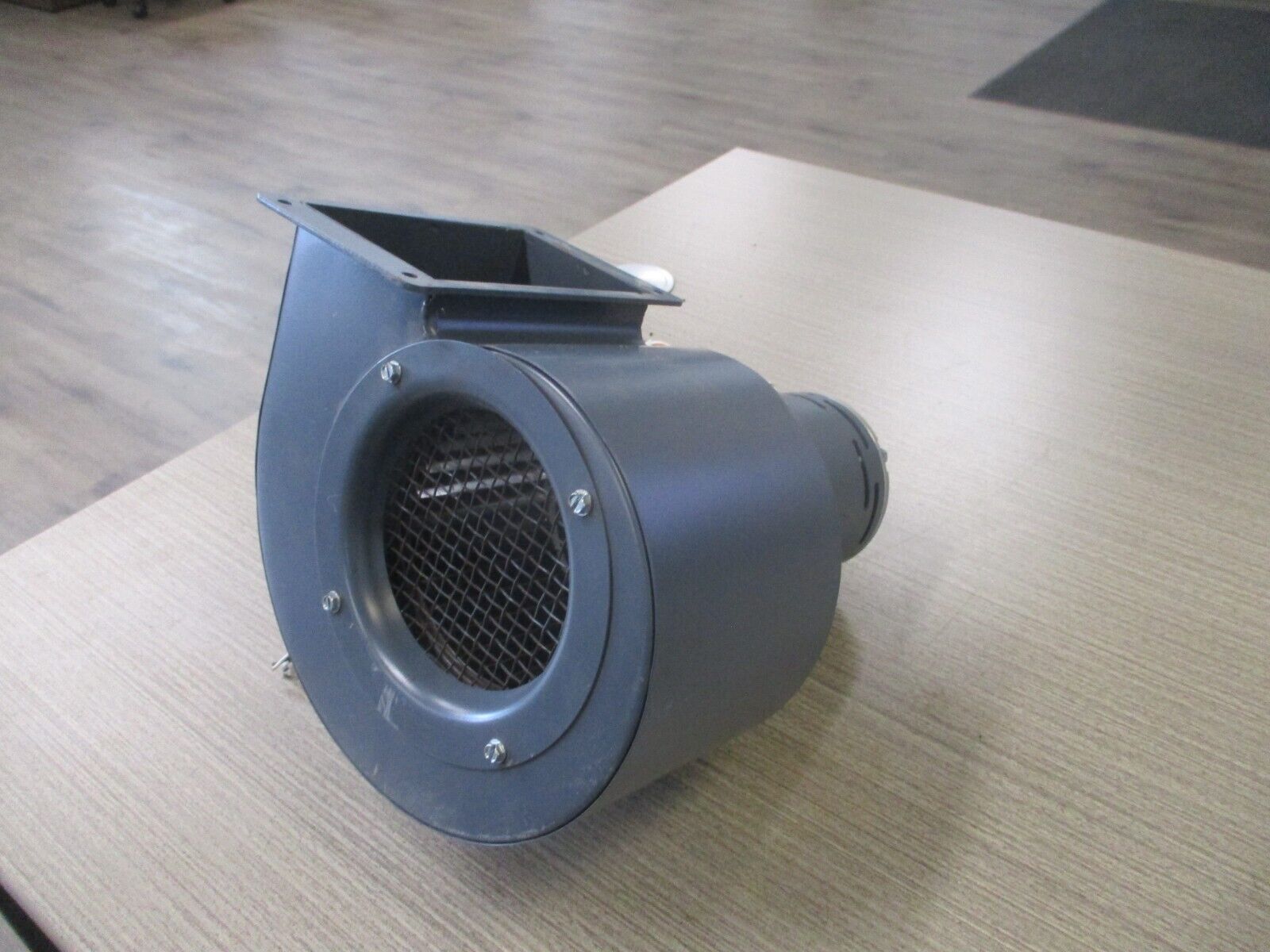 EAD Motors Centrifugal Blower B48A39L-10 115V 60HZ 1PH Used.