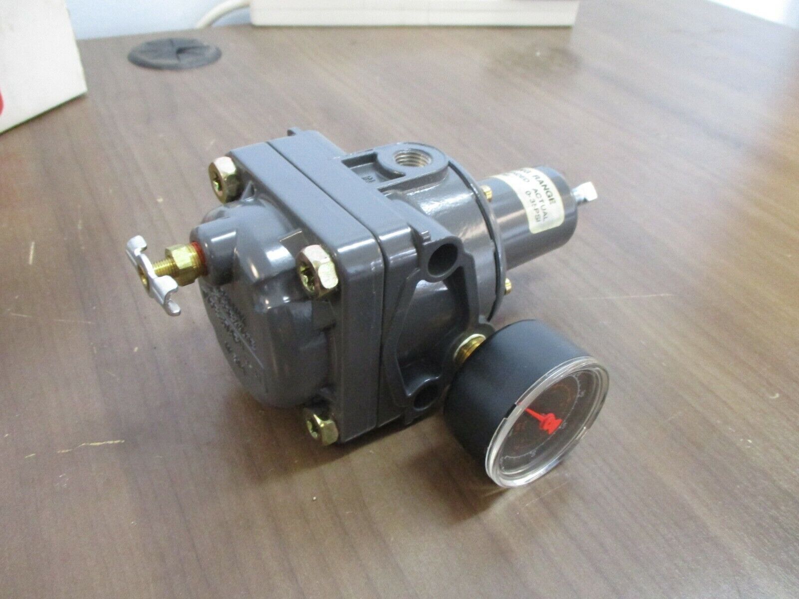 Fisher 67AFR Filter Regulator 67AFR-206/V1/VP1 New Surplus