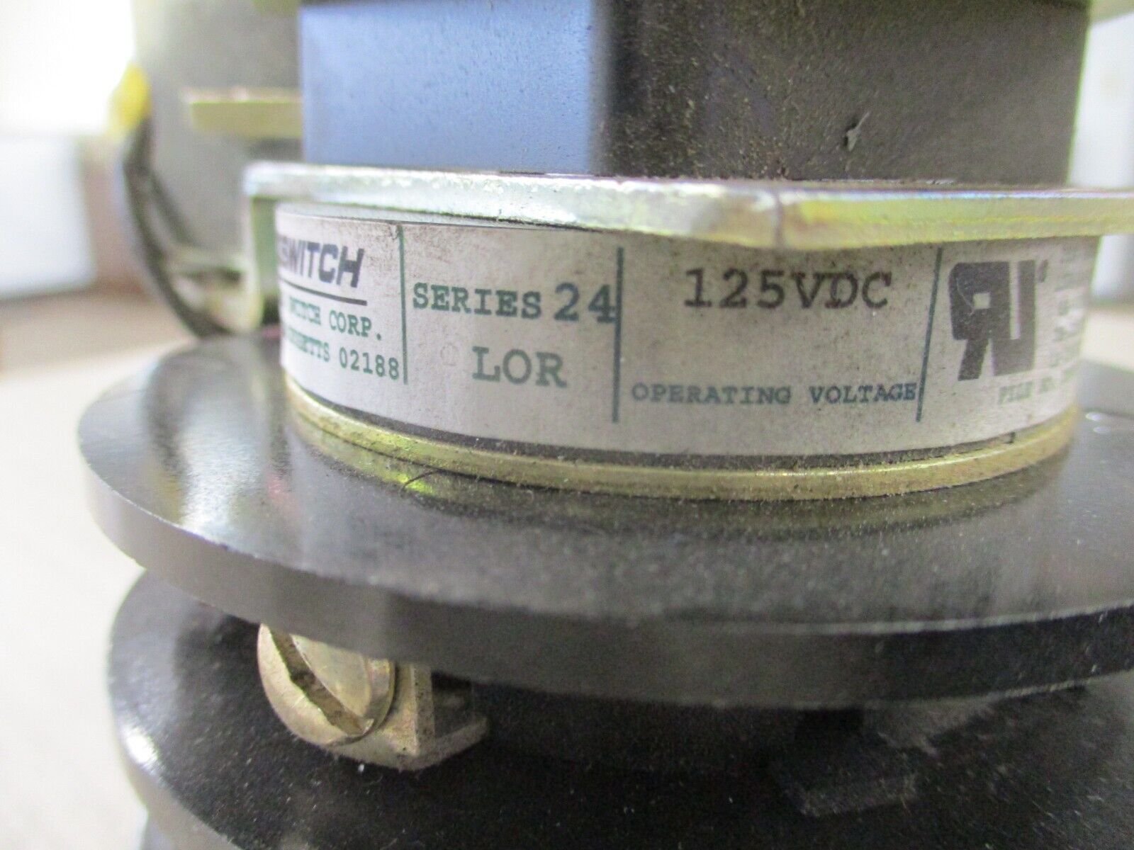 Electroswitch Lock-out Relay Rotary Switch 7803D Ser. 24 125VDC Used