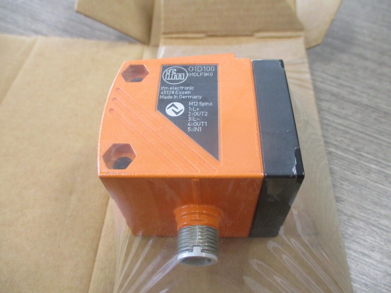 ifm O1D100 Distance Sensor O1DLF3KG/IO-LINK 18-30VDC 200MA New Surplus