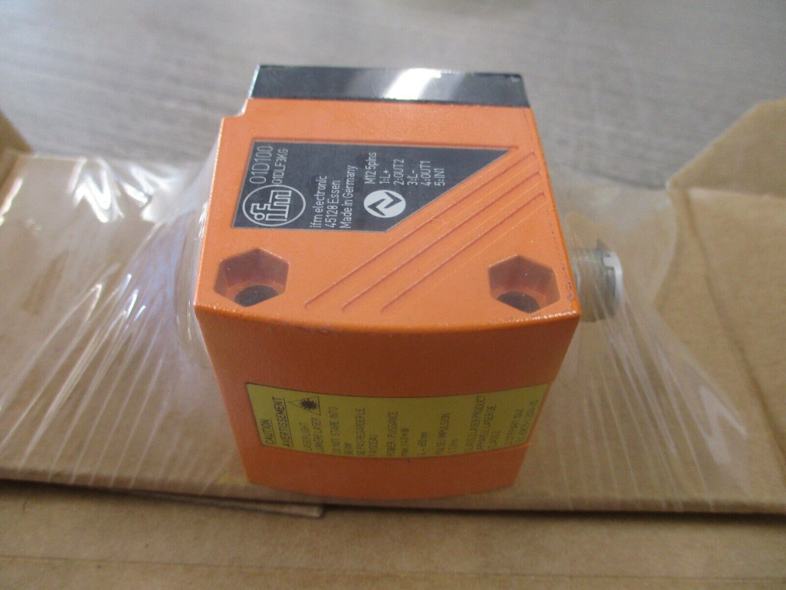 ifm O1D100 Distance Sensor O1DLF3KG/IO-LINK 18-30VDC 200MA New Surplus
