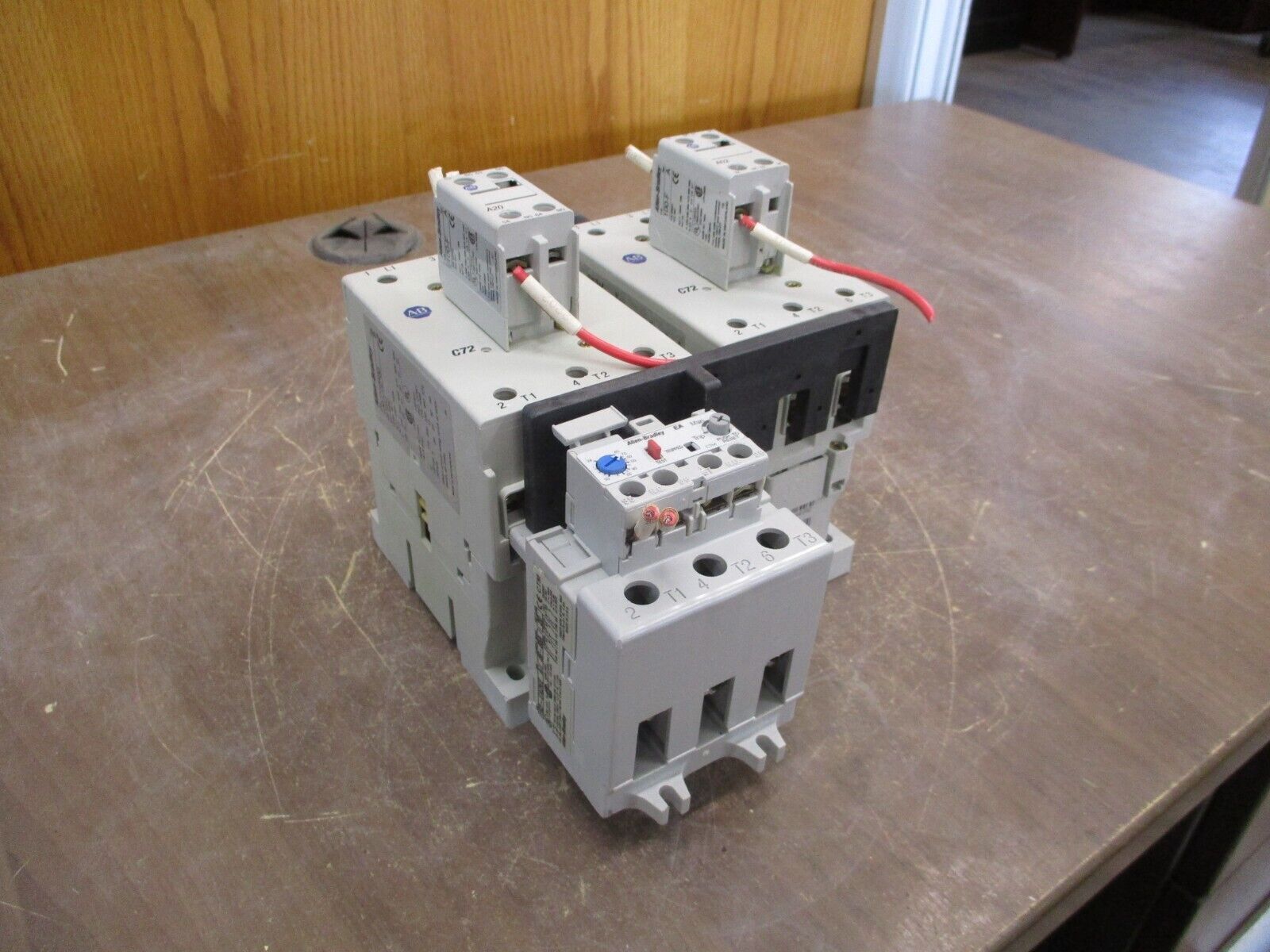 Allen-Bradley Reversing Starter 100-C72*00 / 193-EA2KE 120V Coil Trip: 26-85A