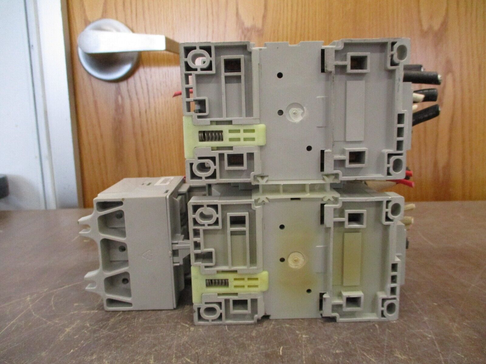 Allen-Bradley Reversing Starter 100-C72*00 / 193-EA2KE 120V Coil Trip: 26-85A